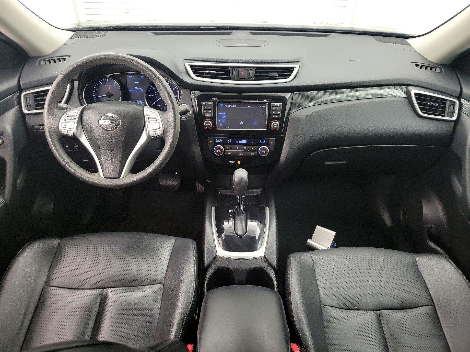 Thumbnail: 2016 Nissan Rogue - 9