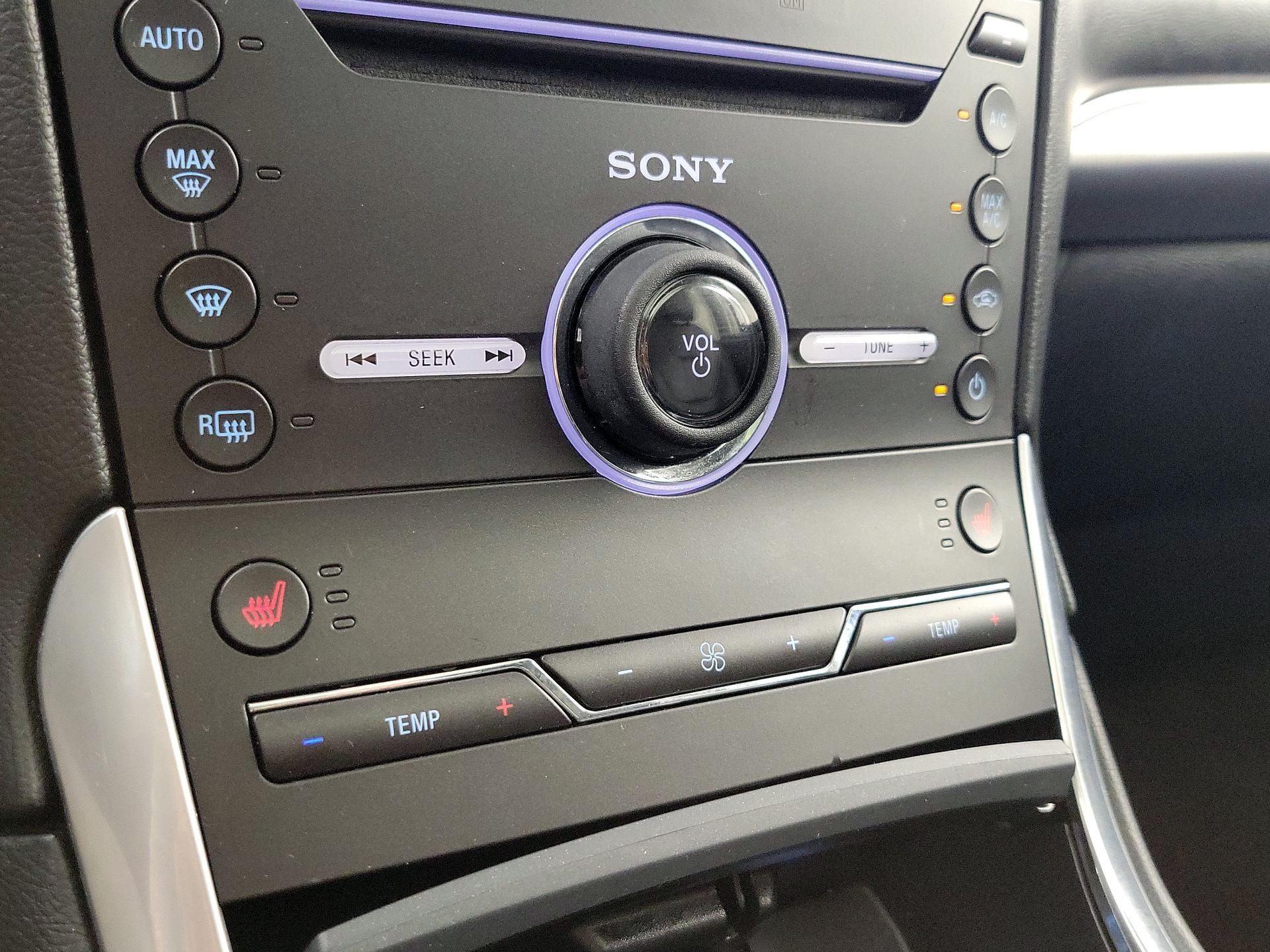 Thumbnail: 2016 Ford Edge - 16
