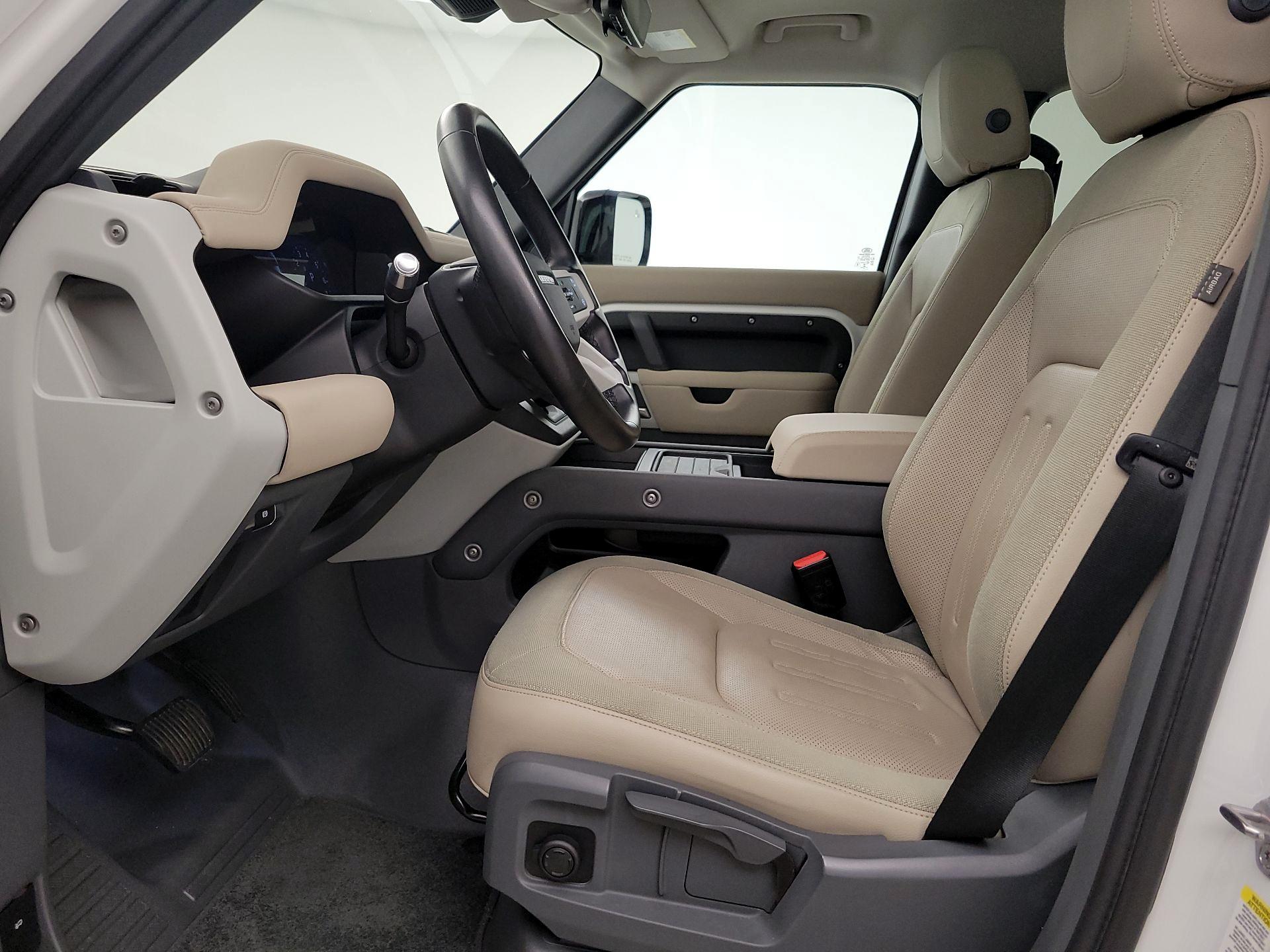 Thumbnail: 2020 Land Rover Defender - 11