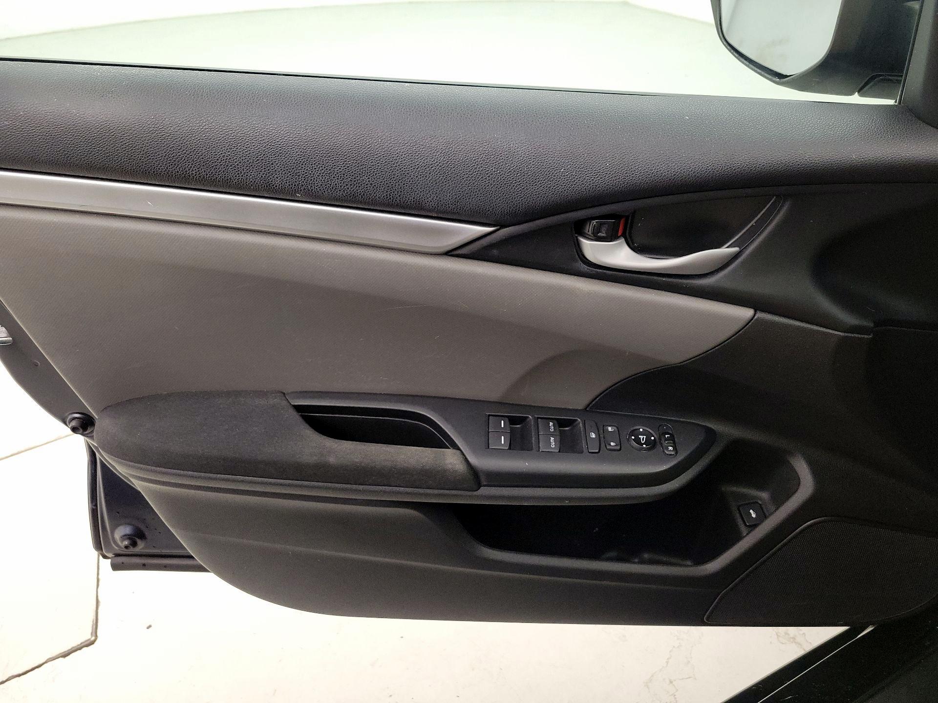 Thumbnail: 2019 Honda Civic - 12