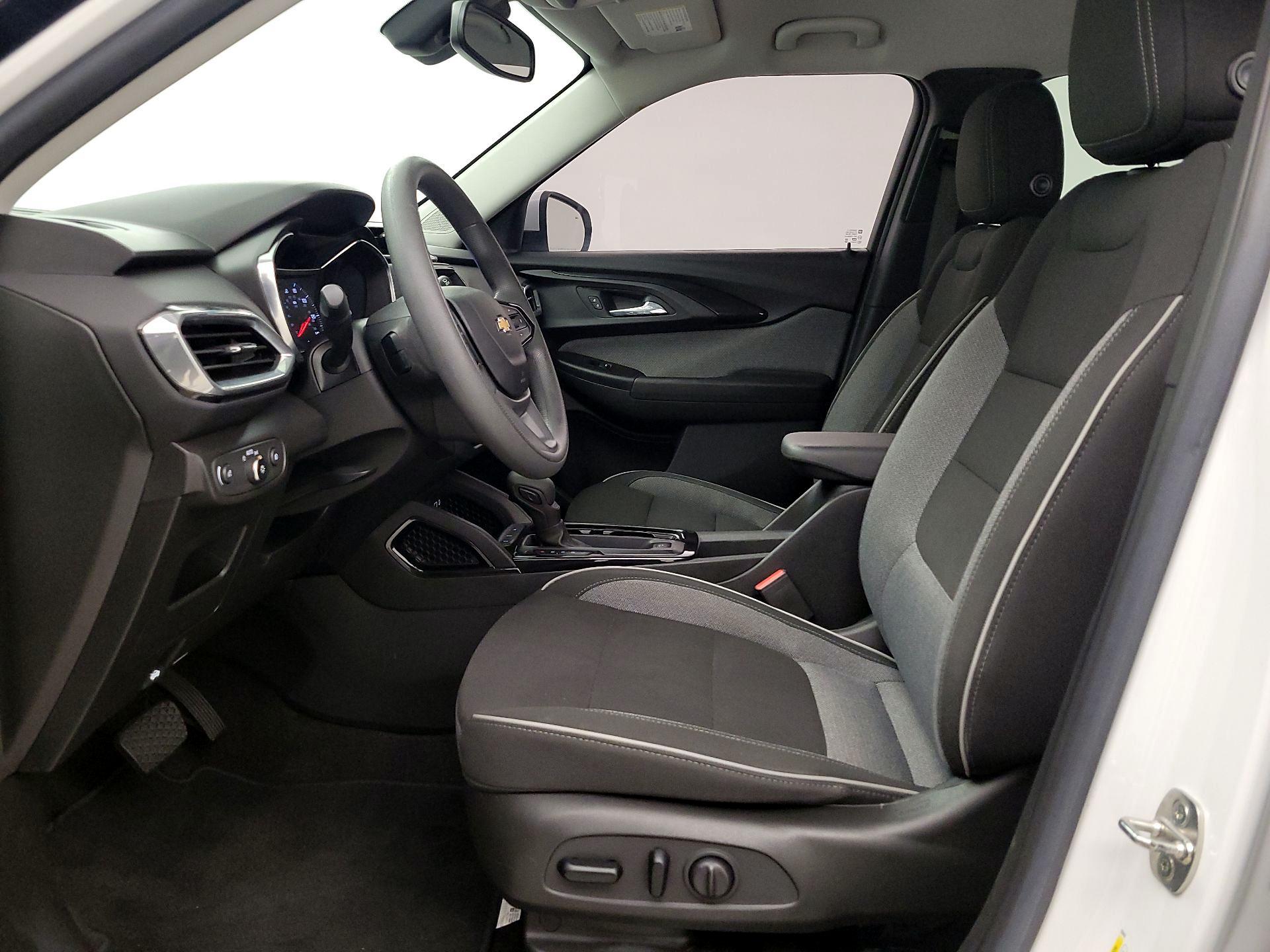 Thumbnail: 2022 Chevrolet TrailBlazer - 11