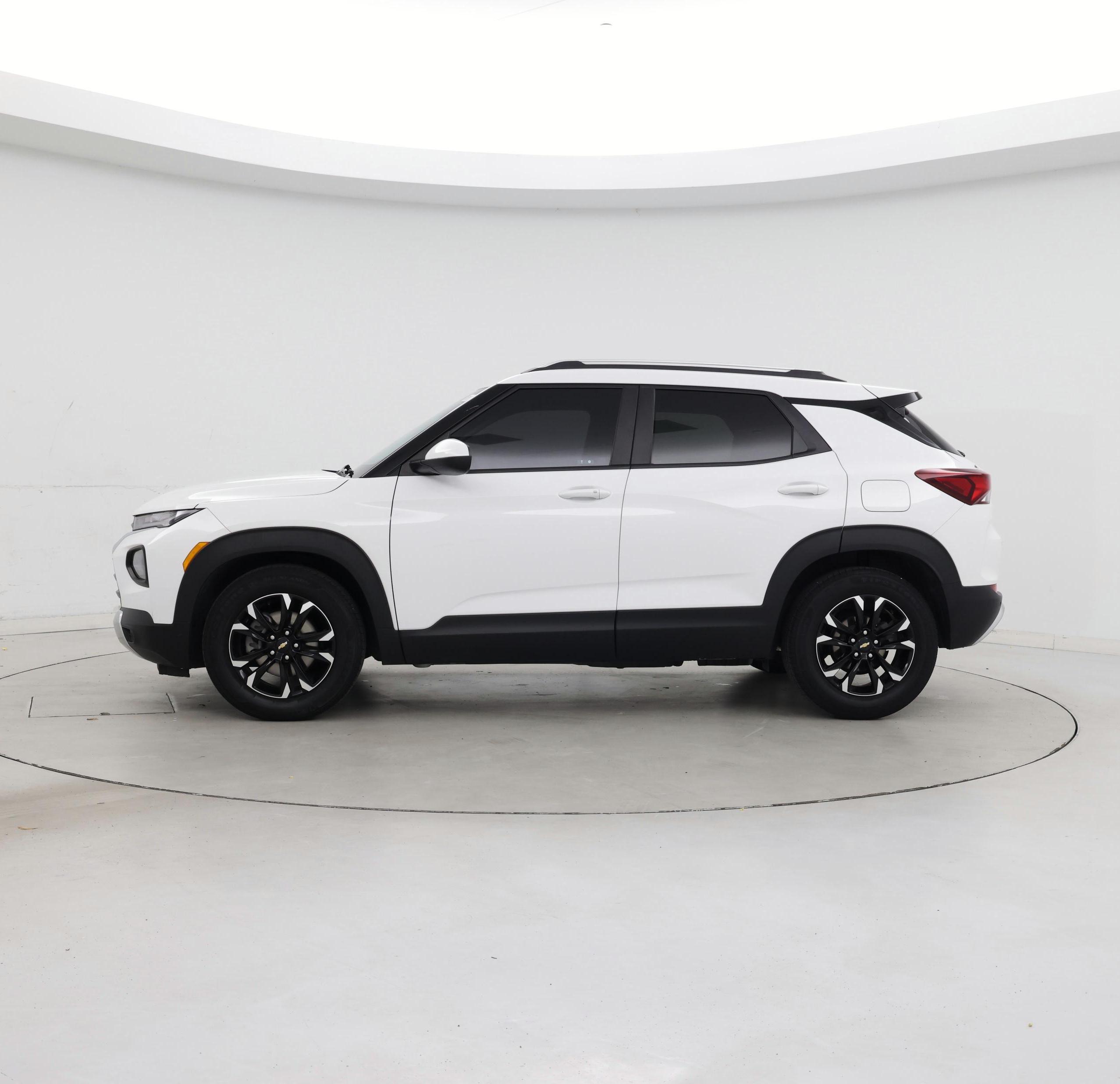 Thumbnail: 2022 Chevrolet TrailBlazer - 3