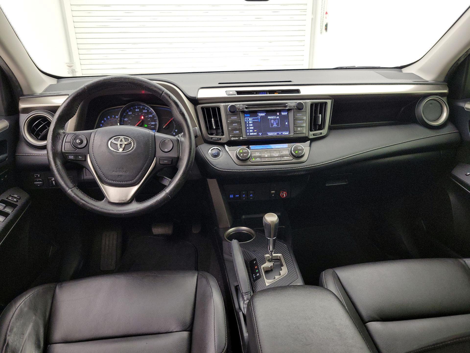 Thumbnail: 2015 Toyota RAV4 - 9
