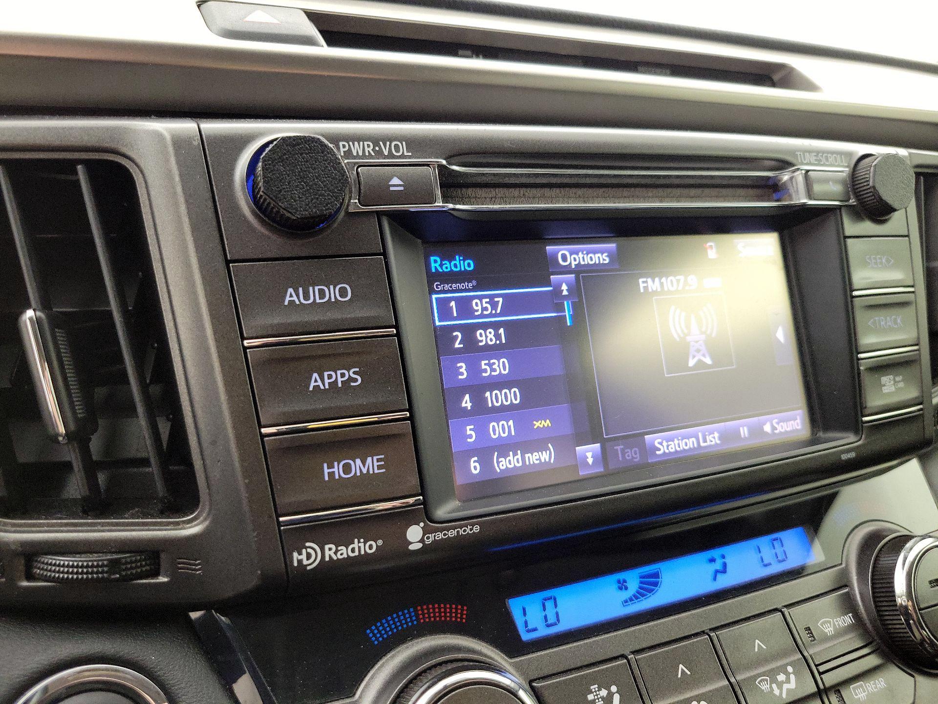 Thumbnail: 2015 Toyota RAV4 - 16