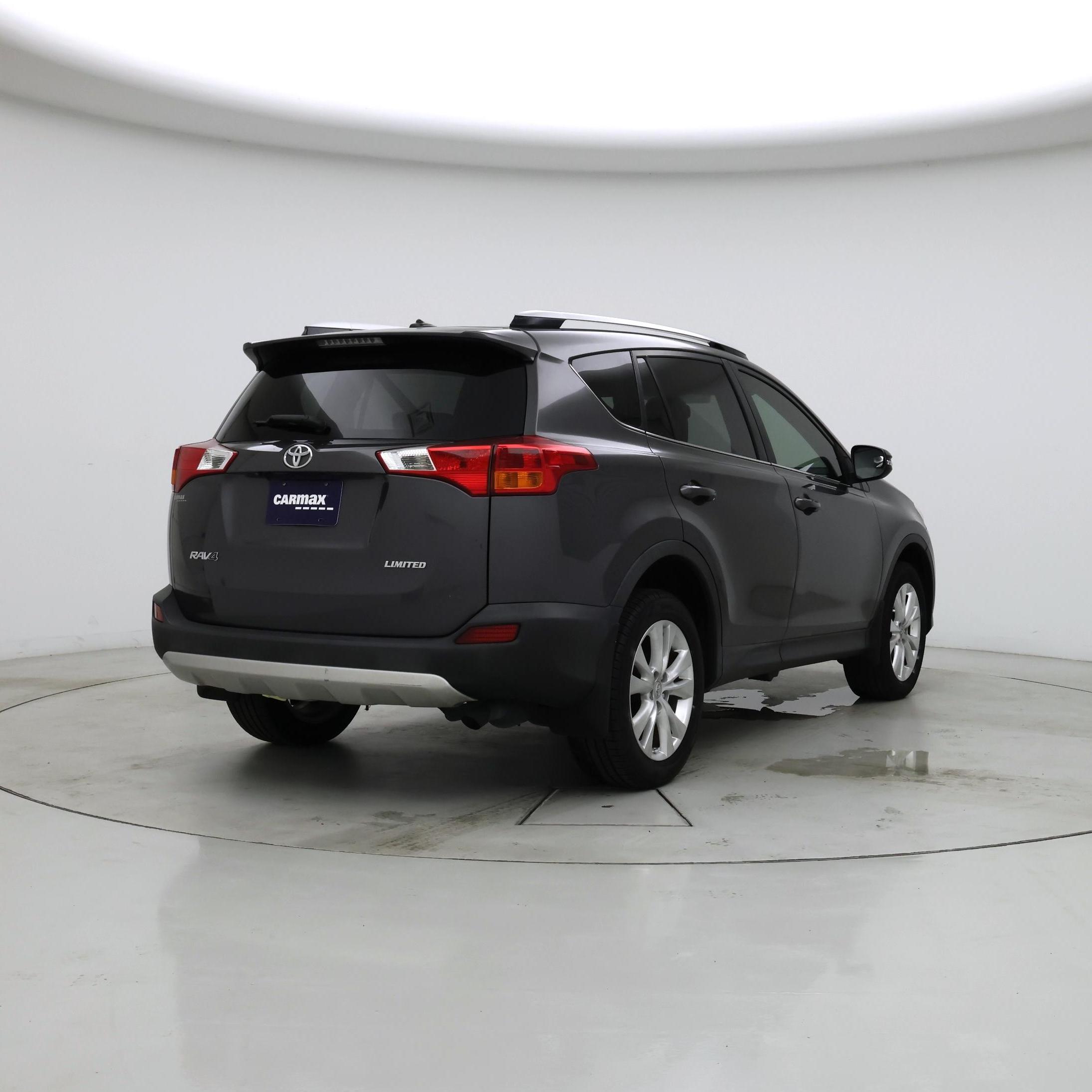 Thumbnail: 2015 Toyota RAV4 - 8