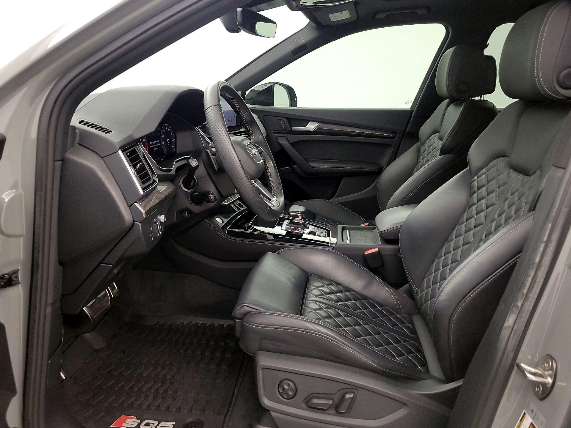 Thumbnail: 2021 Audi SQ5 - 11