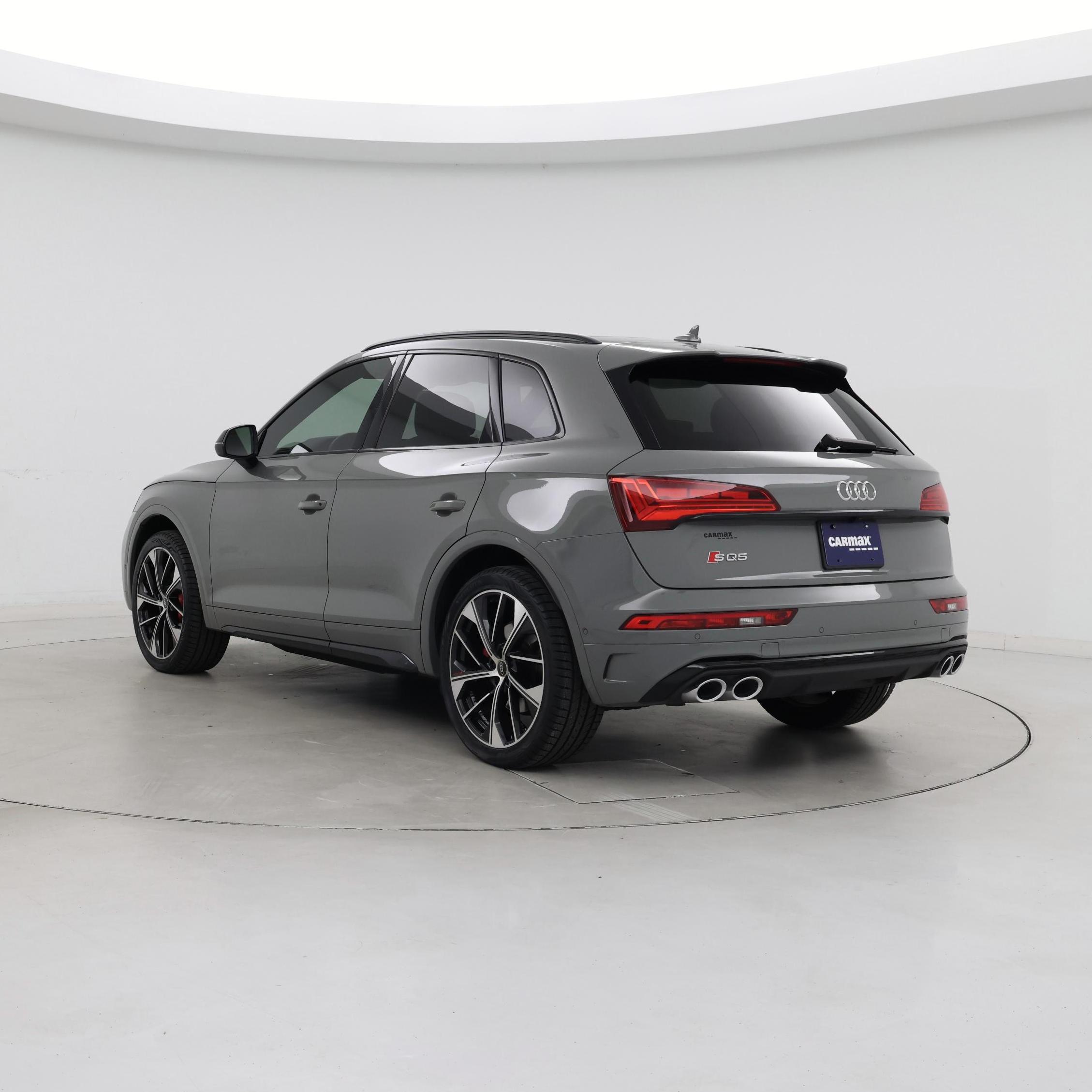 Thumbnail: 2021 Audi SQ5 - 2