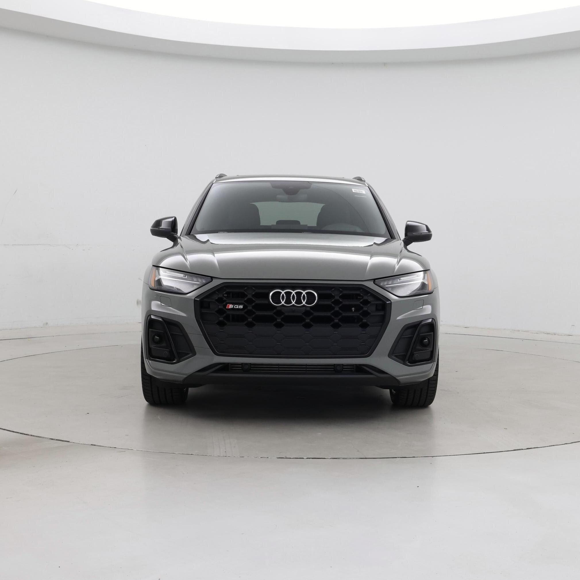 Thumbnail: 2021 Audi SQ5 - 5