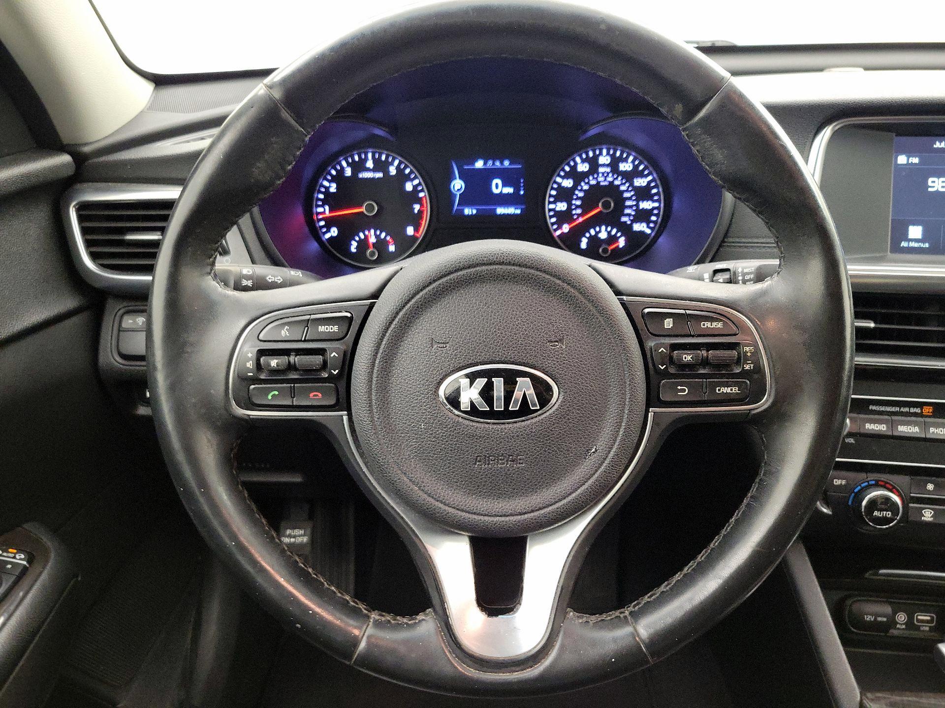 Thumbnail: 2017 Kia Optima - 10
