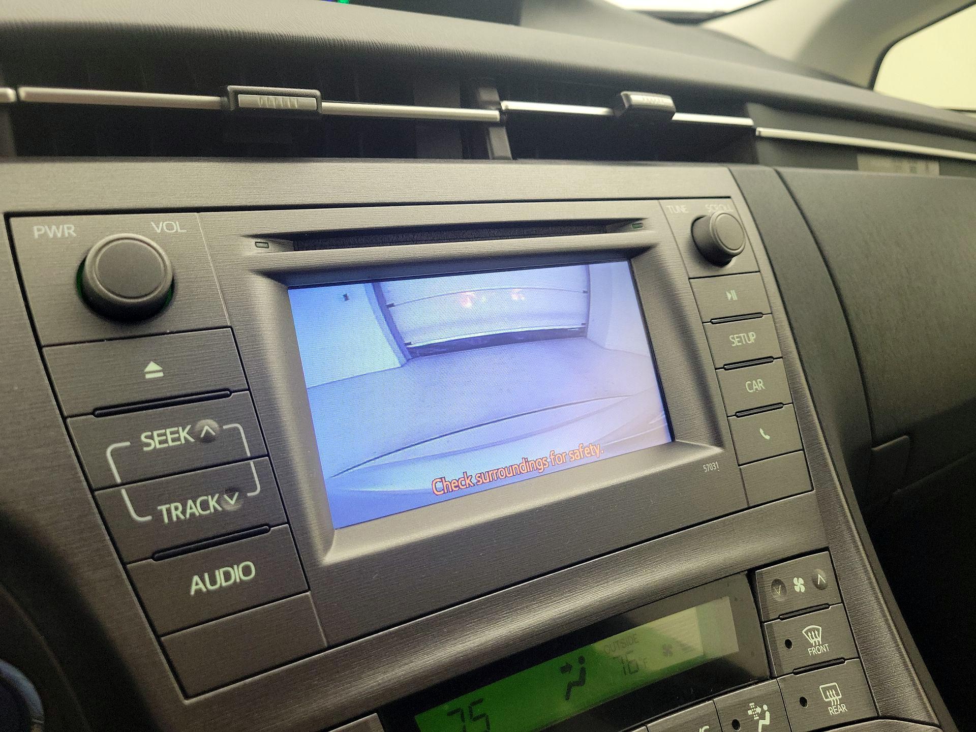 Thumbnail: 2015 Toyota Prius - 14