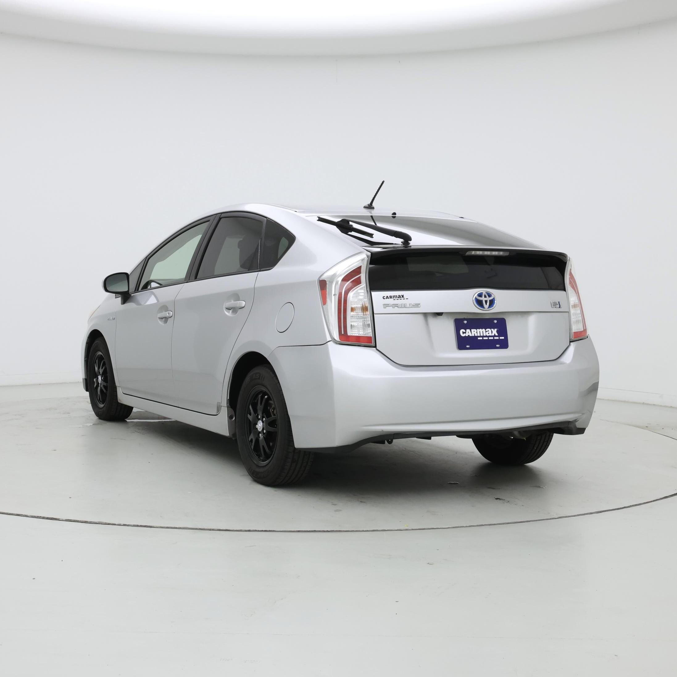 Thumbnail: 2015 Toyota Prius - 2