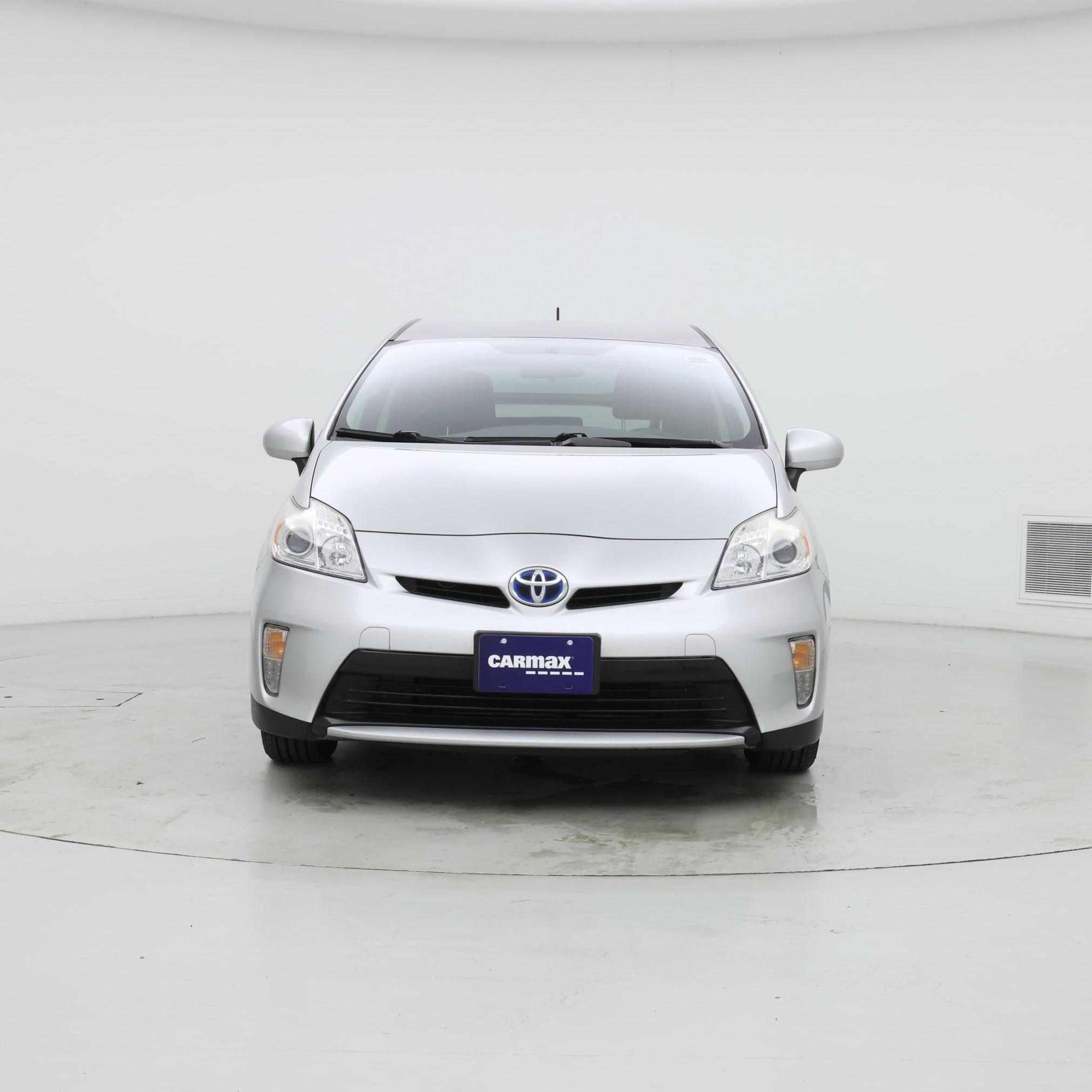 Thumbnail: 2015 Toyota Prius - 5