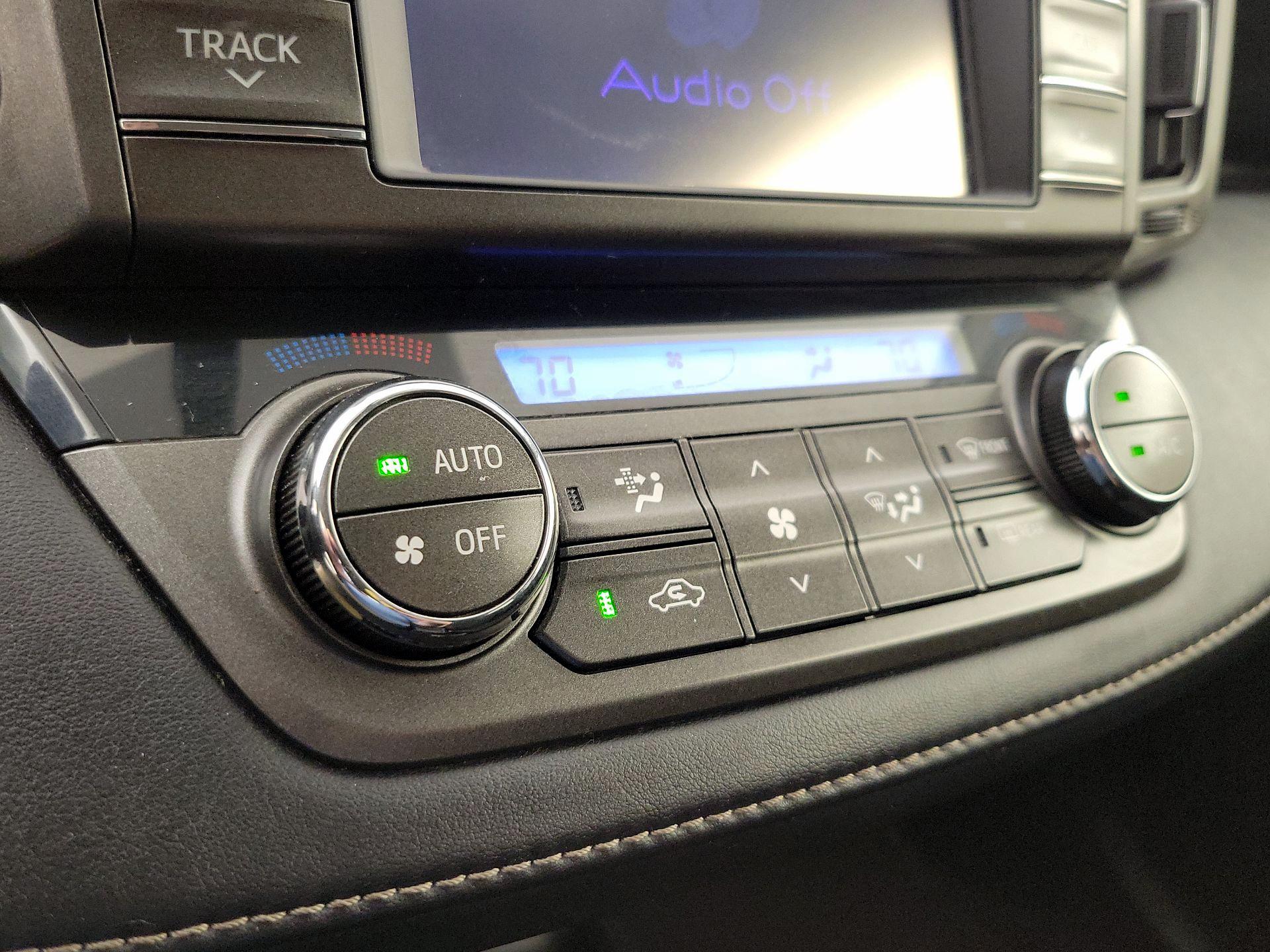 Thumbnail: 2013 Toyota RAV4 - 16