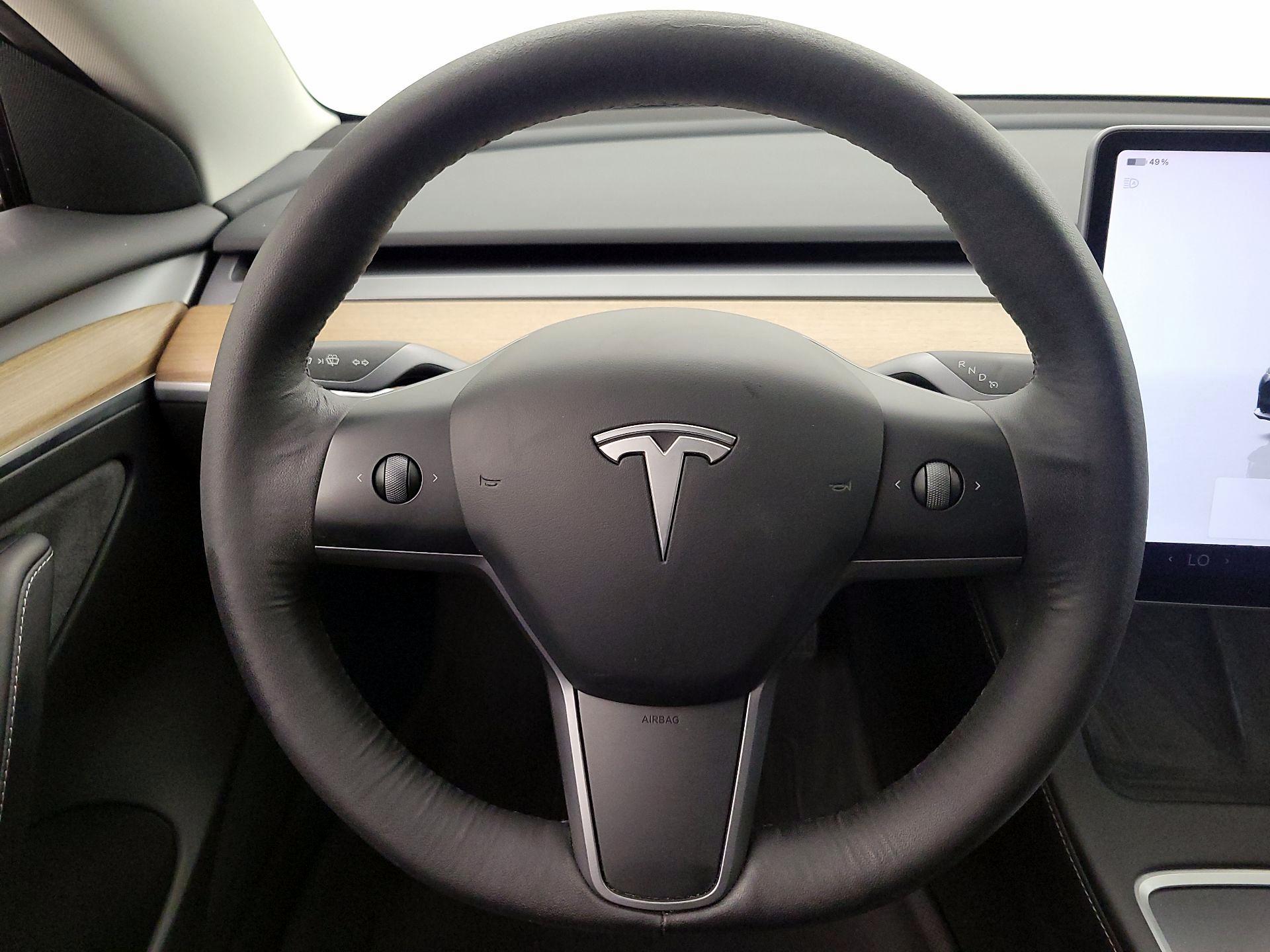 Thumbnail: 2023 Tesla Model 3 - 10