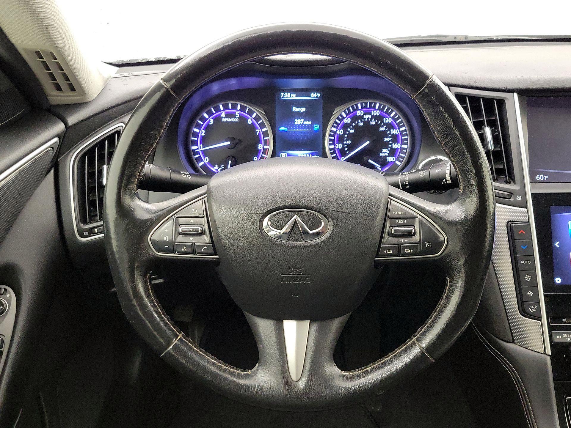Thumbnail: 2015 INFINITI Q50 - 10