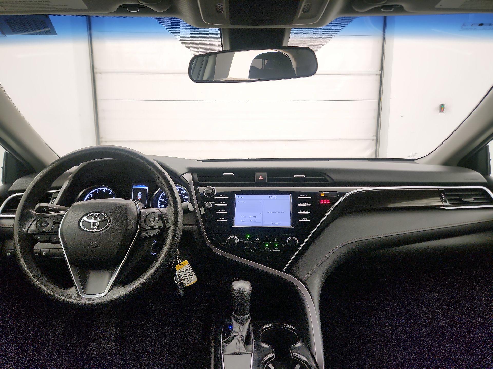 Thumbnail: 2018 Toyota Camry - 9