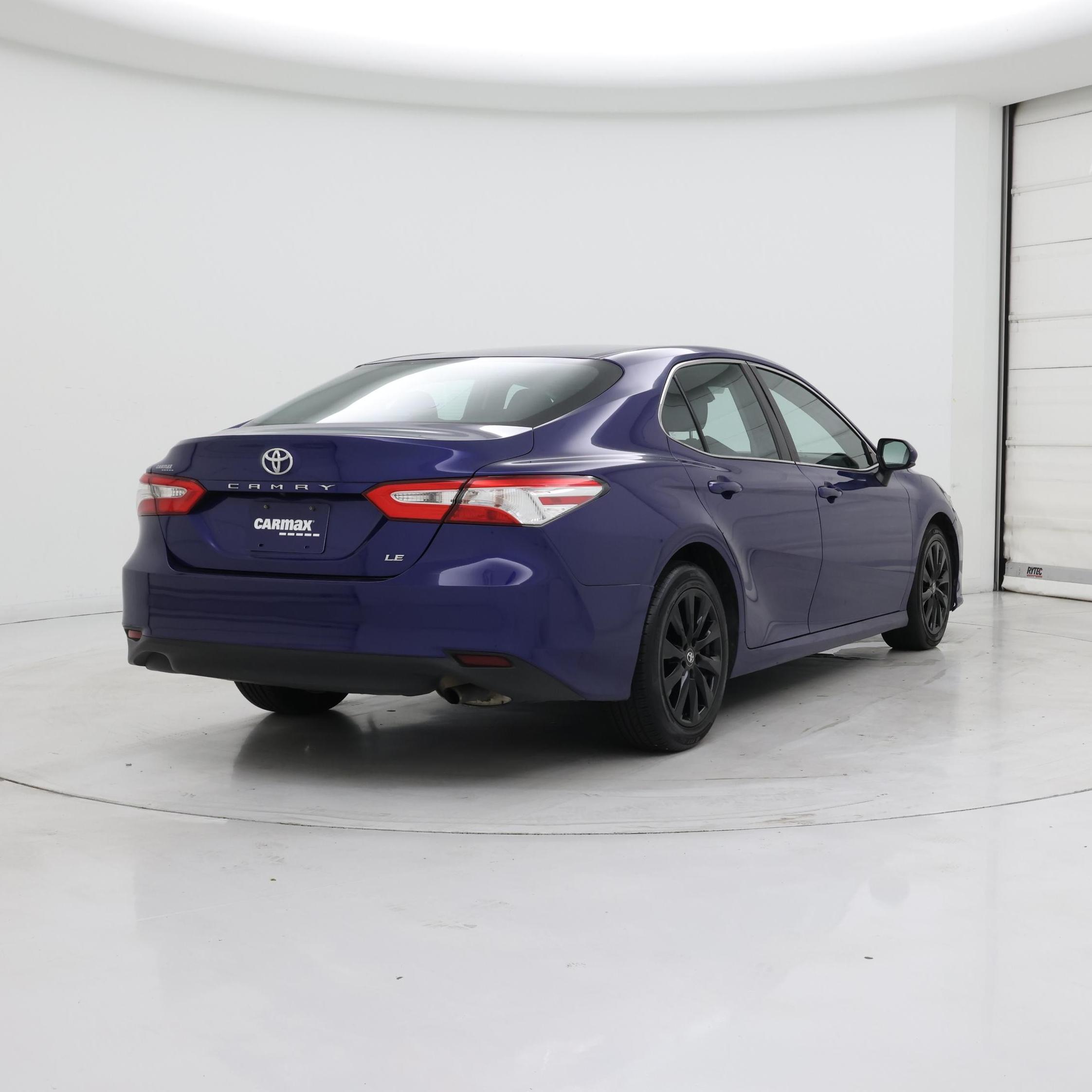 Thumbnail: 2018 Toyota Camry - 8