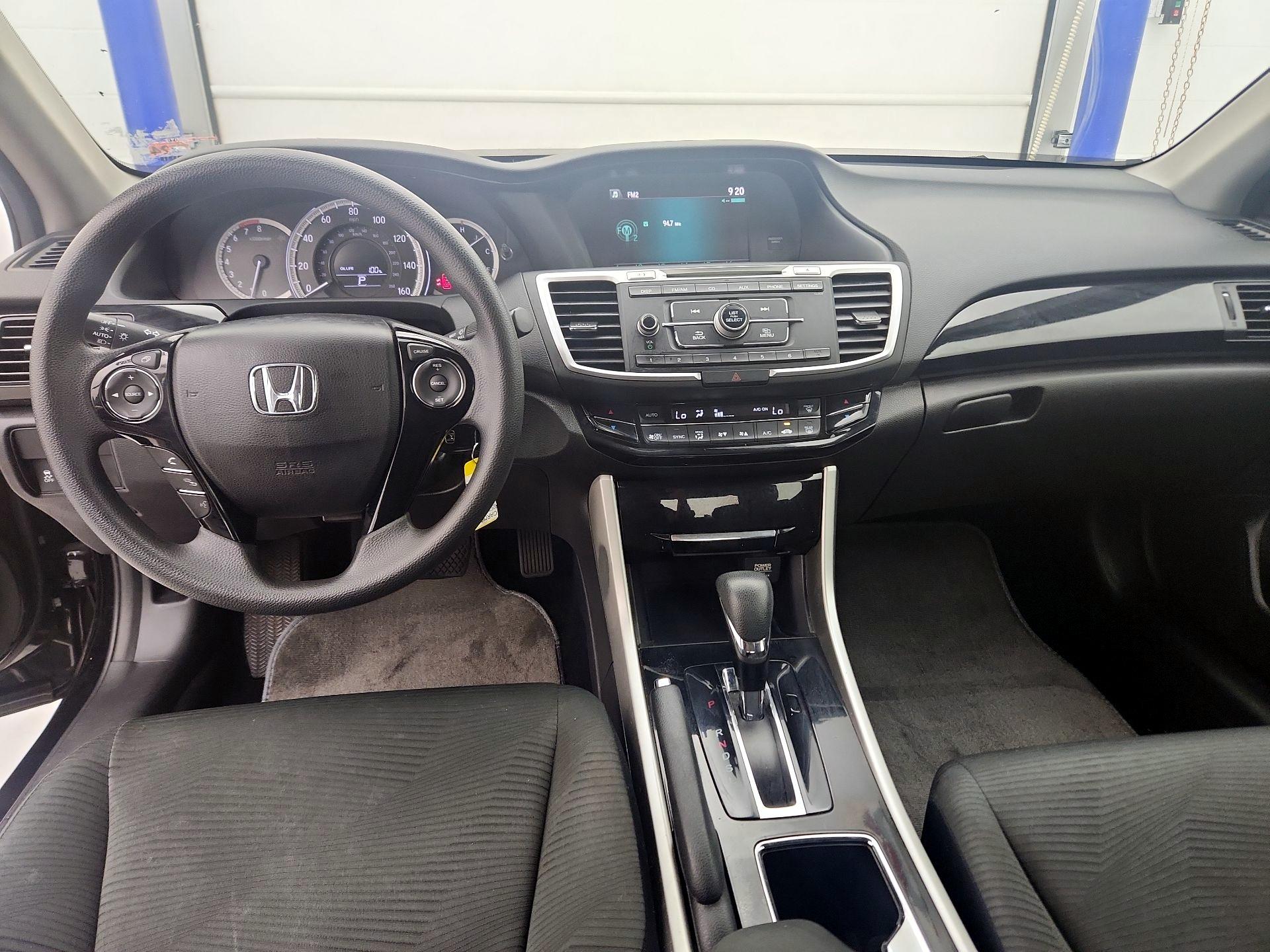 Thumbnail: 2017 Honda Accord - 9