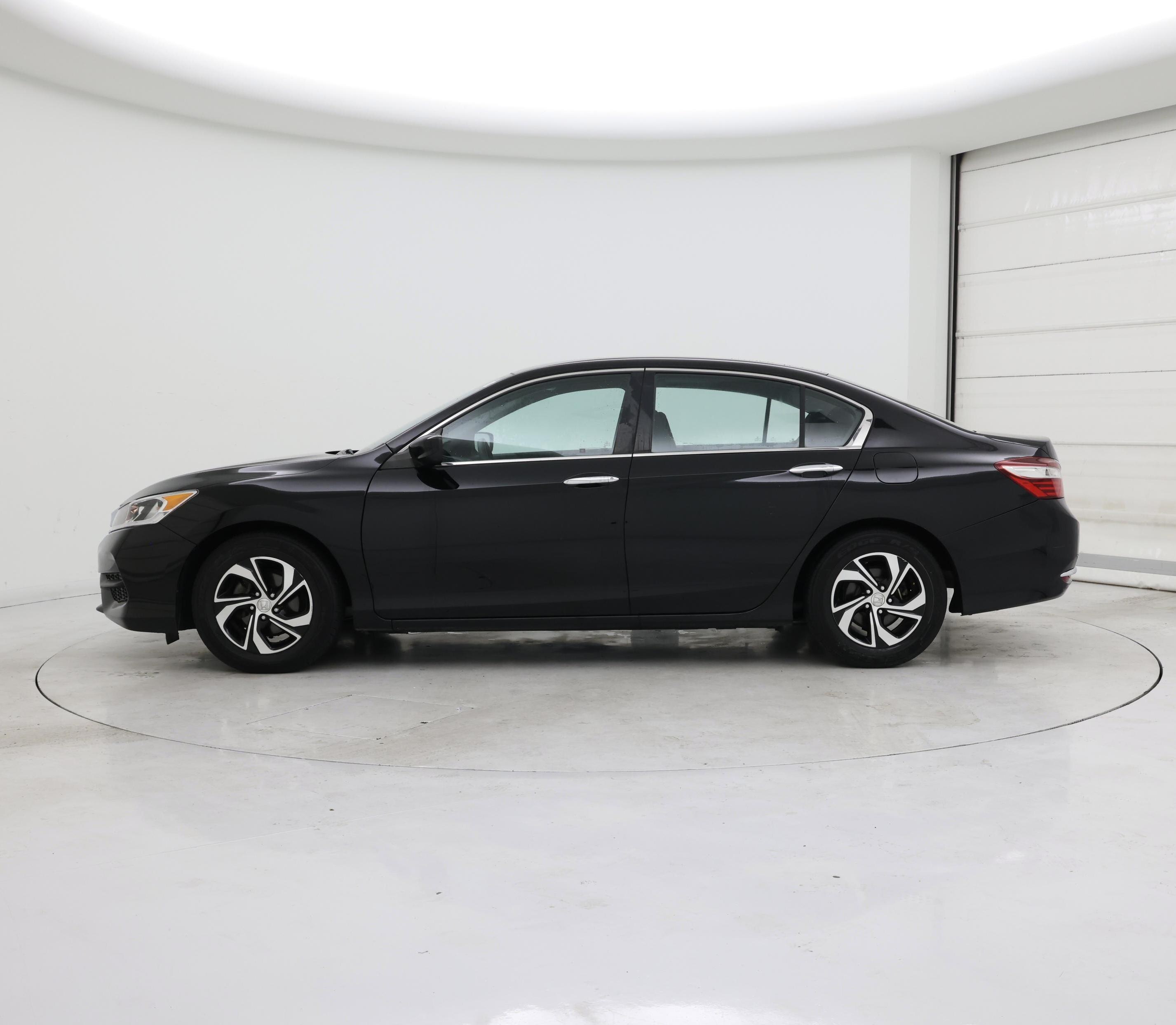Thumbnail: 2017 Honda Accord - 3