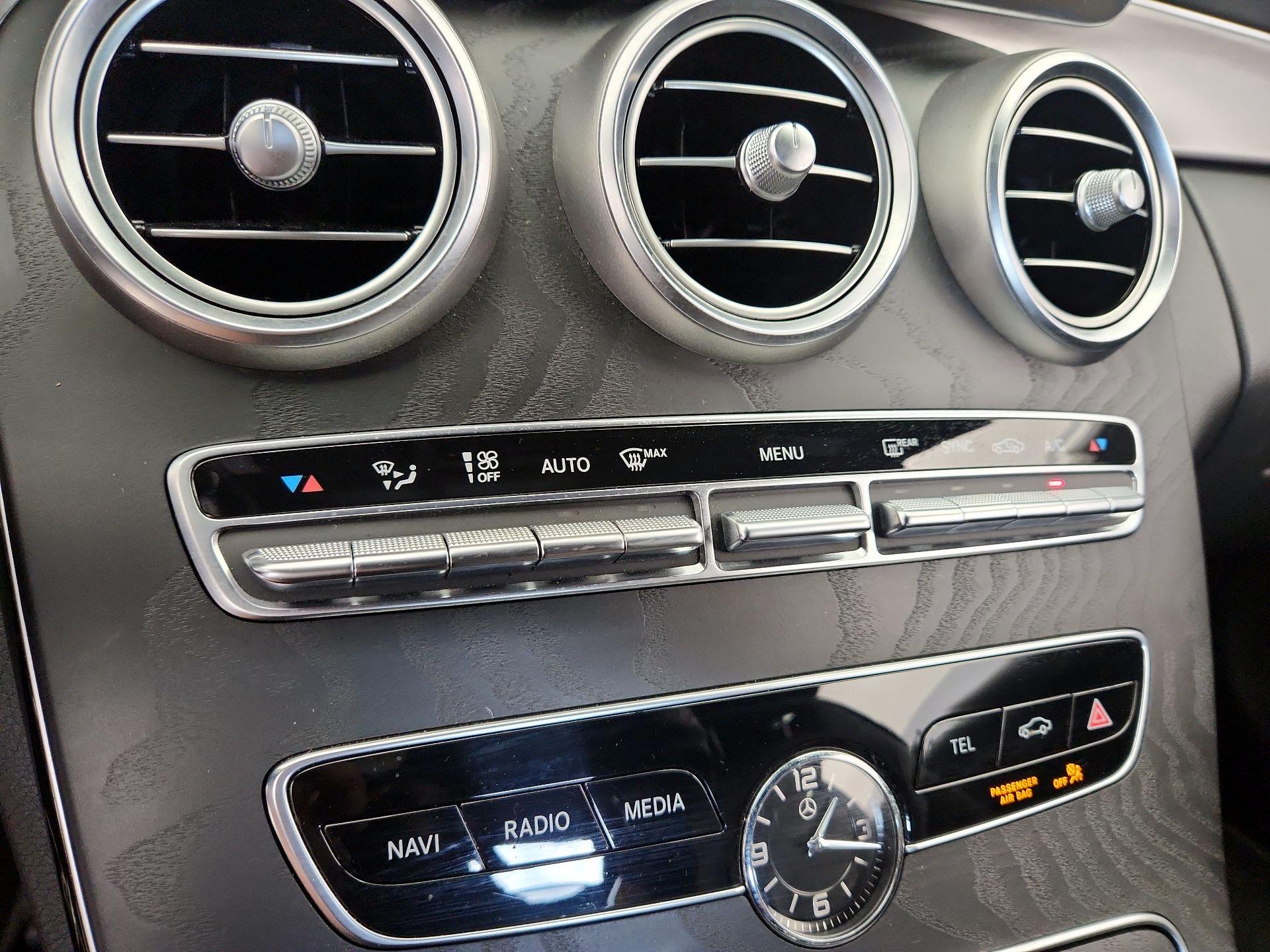 Thumbnail: 2020 Mercedes-Benz C-Class - 16