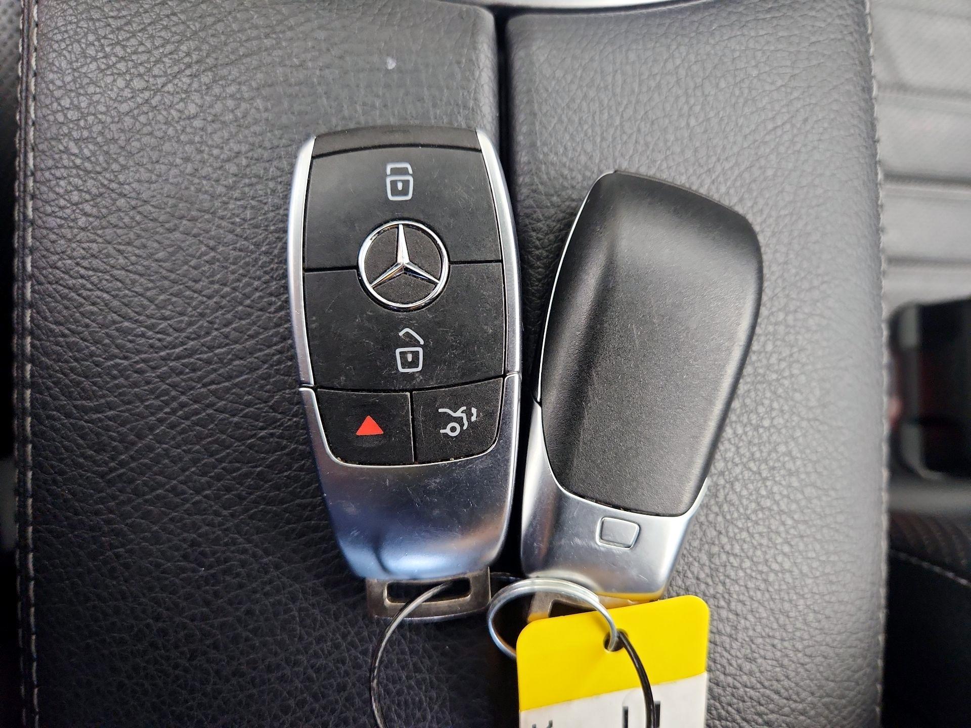 Thumbnail: 2020 Mercedes-Benz C-Class - 20