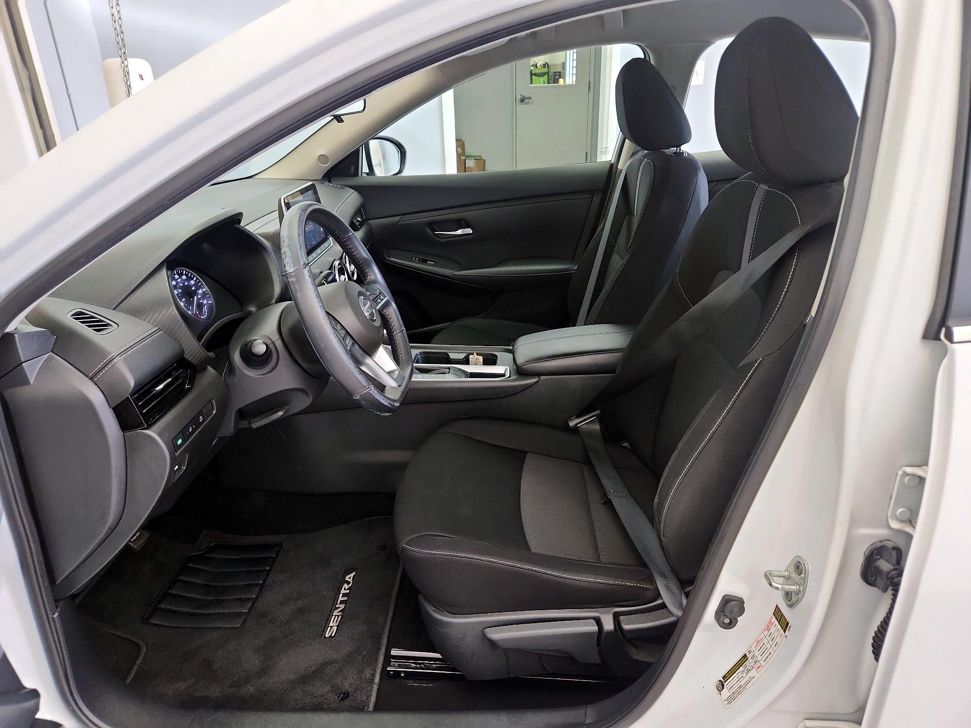 Thumbnail: 2021 Nissan Sentra - 11