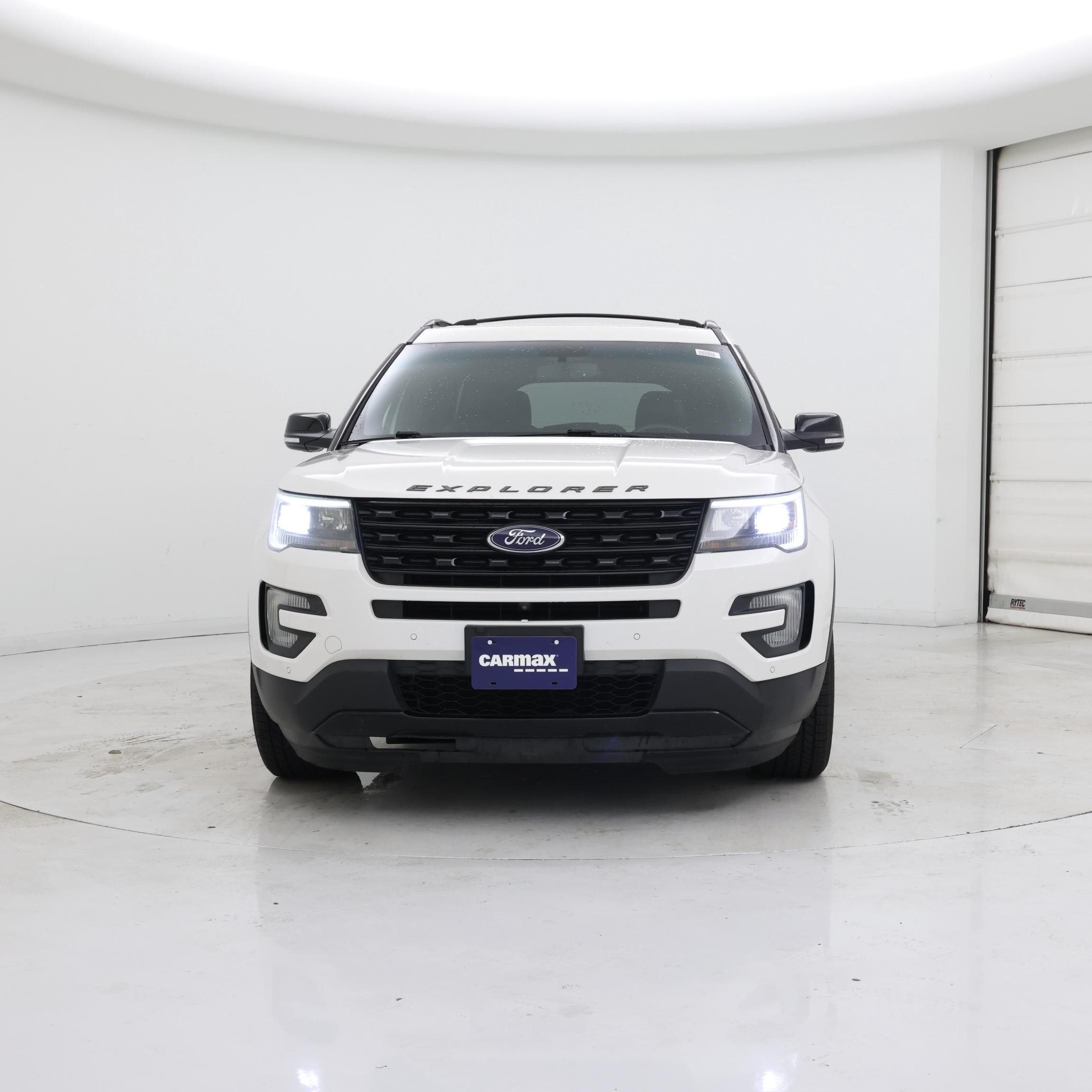 Thumbnail: 2016 Ford Explorer - 5