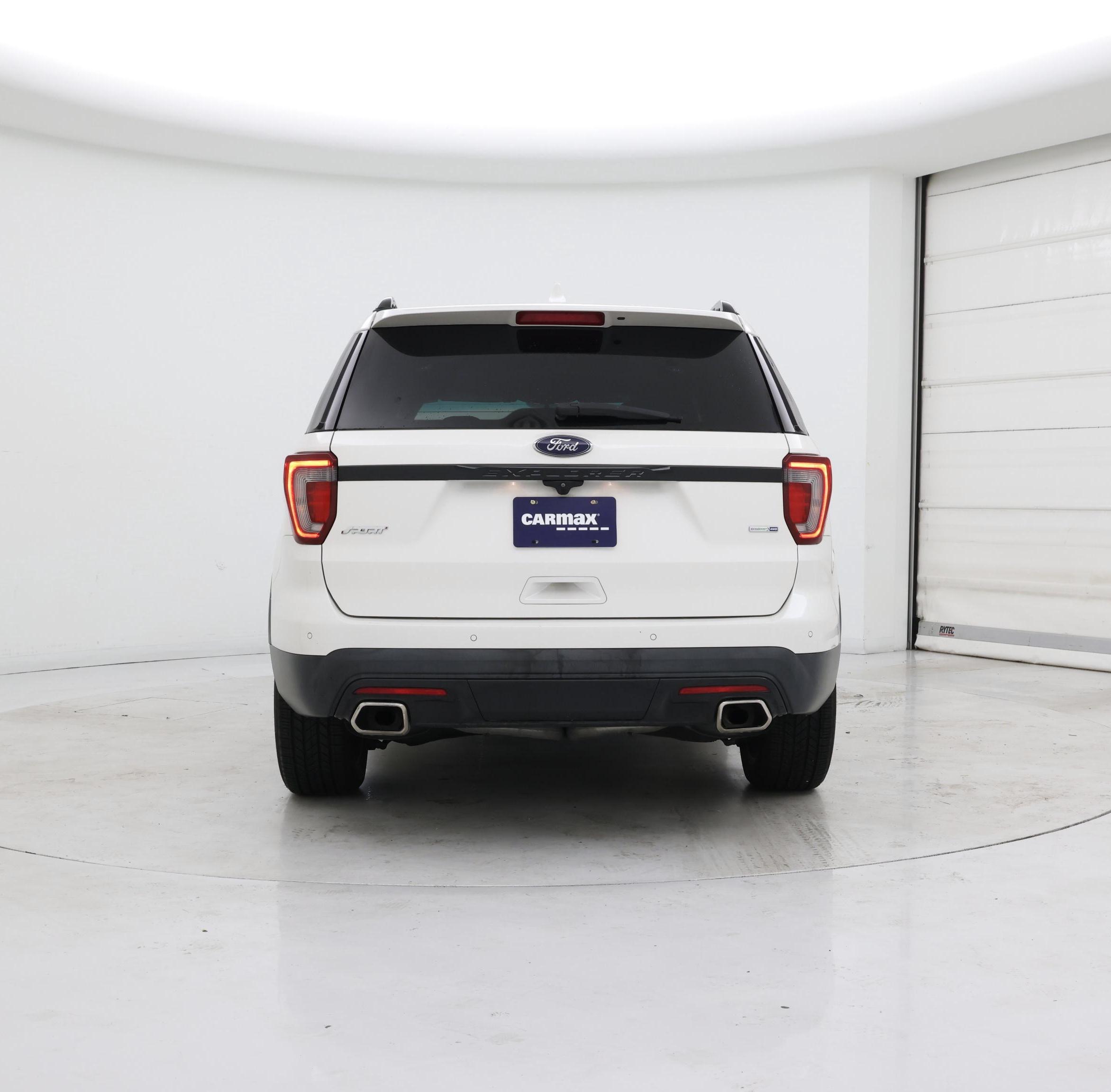 Thumbnail: 2016 Ford Explorer - 6