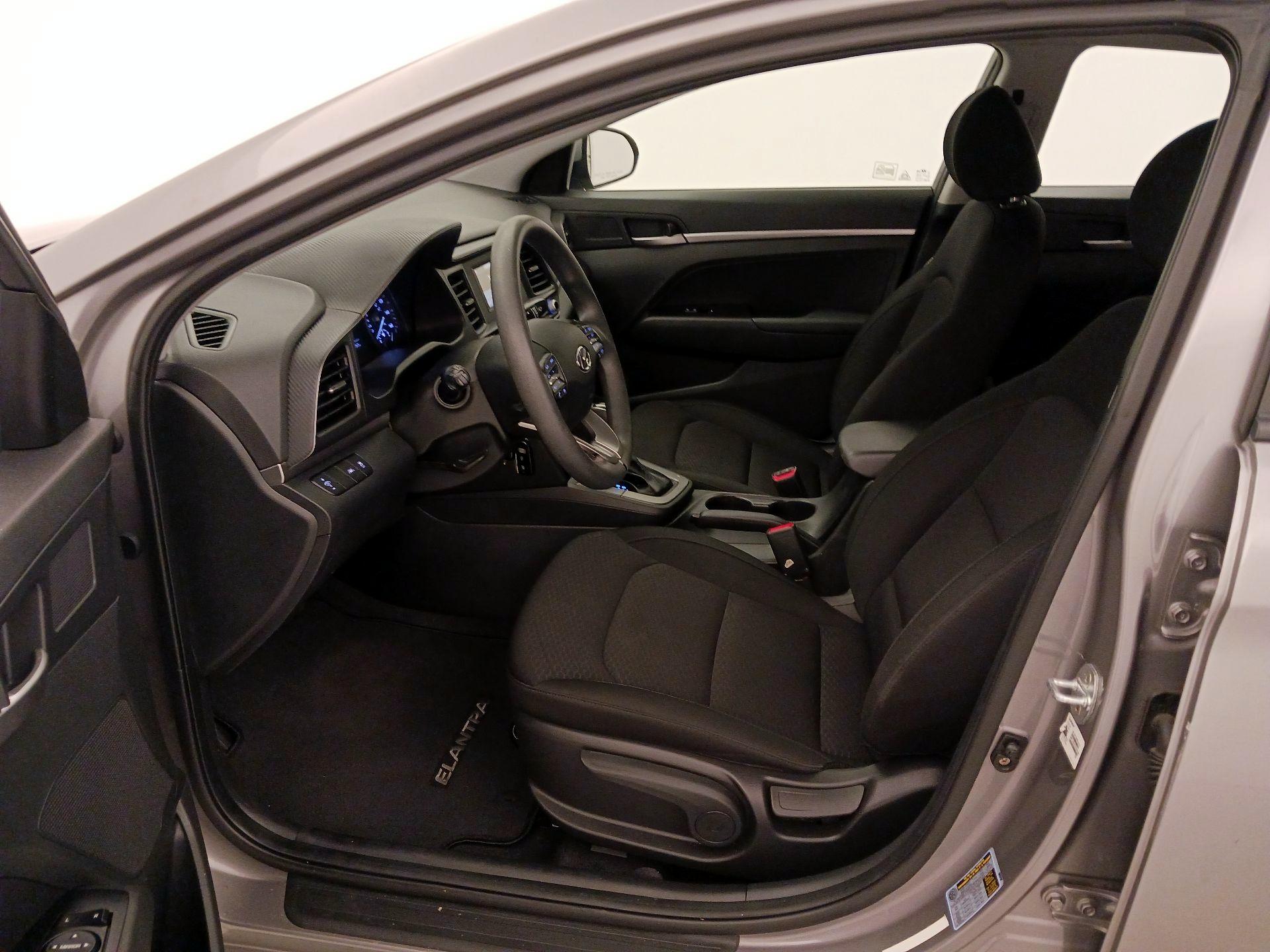 Thumbnail: 2020 Hyundai Elantra - 11