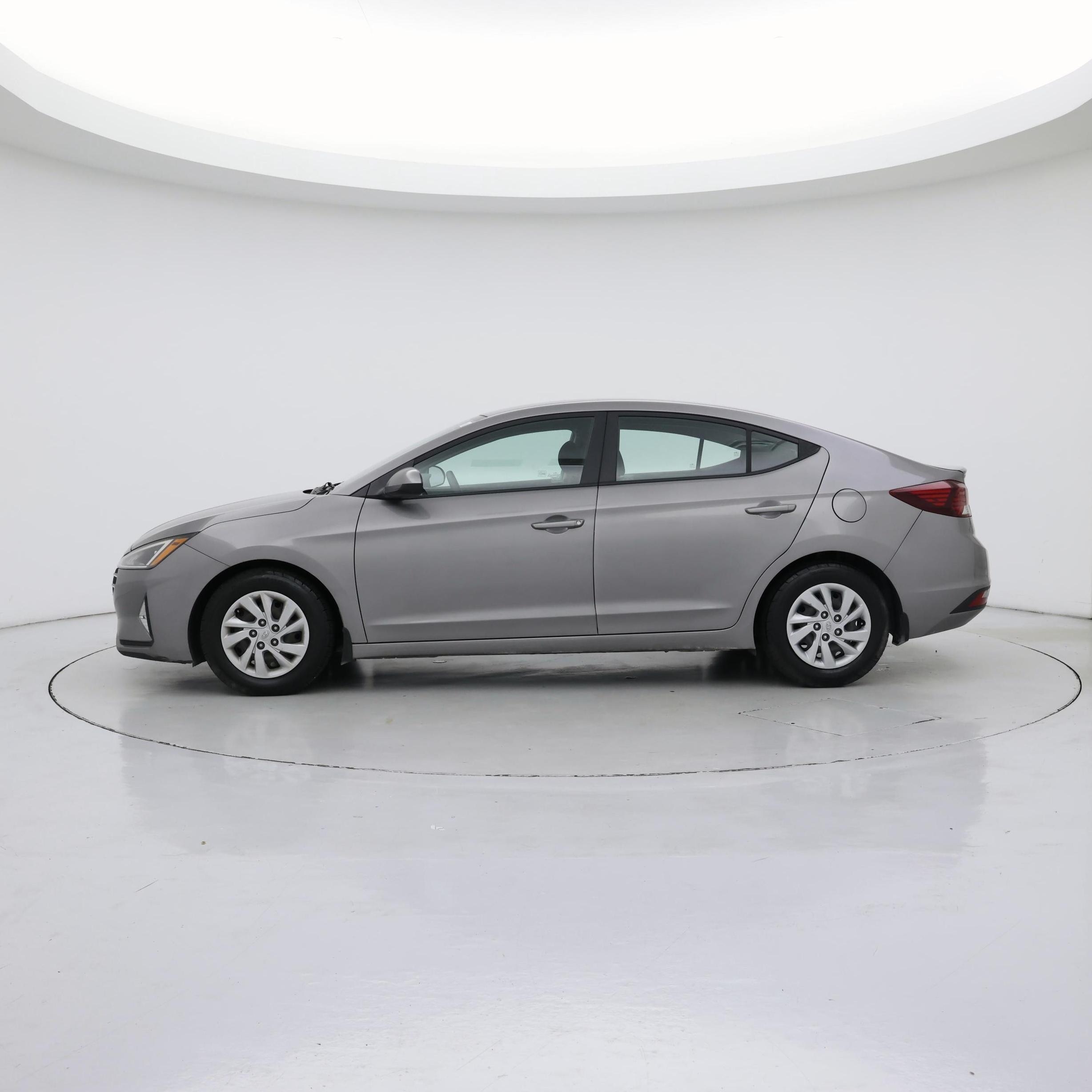 Thumbnail: 2020 Hyundai Elantra - 3