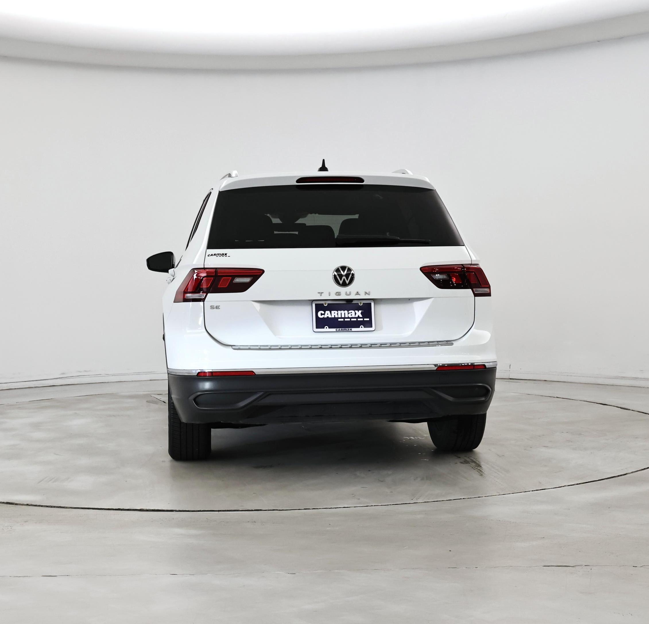 Thumbnail: 2022 Volkswagen Tiguan - 6