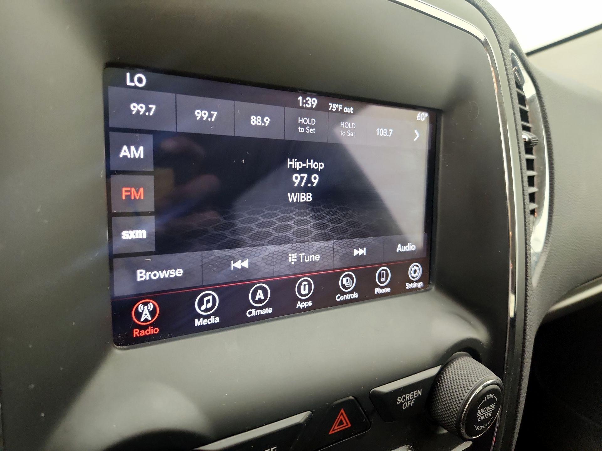 Thumbnail: 2018 Dodge Durango - 15