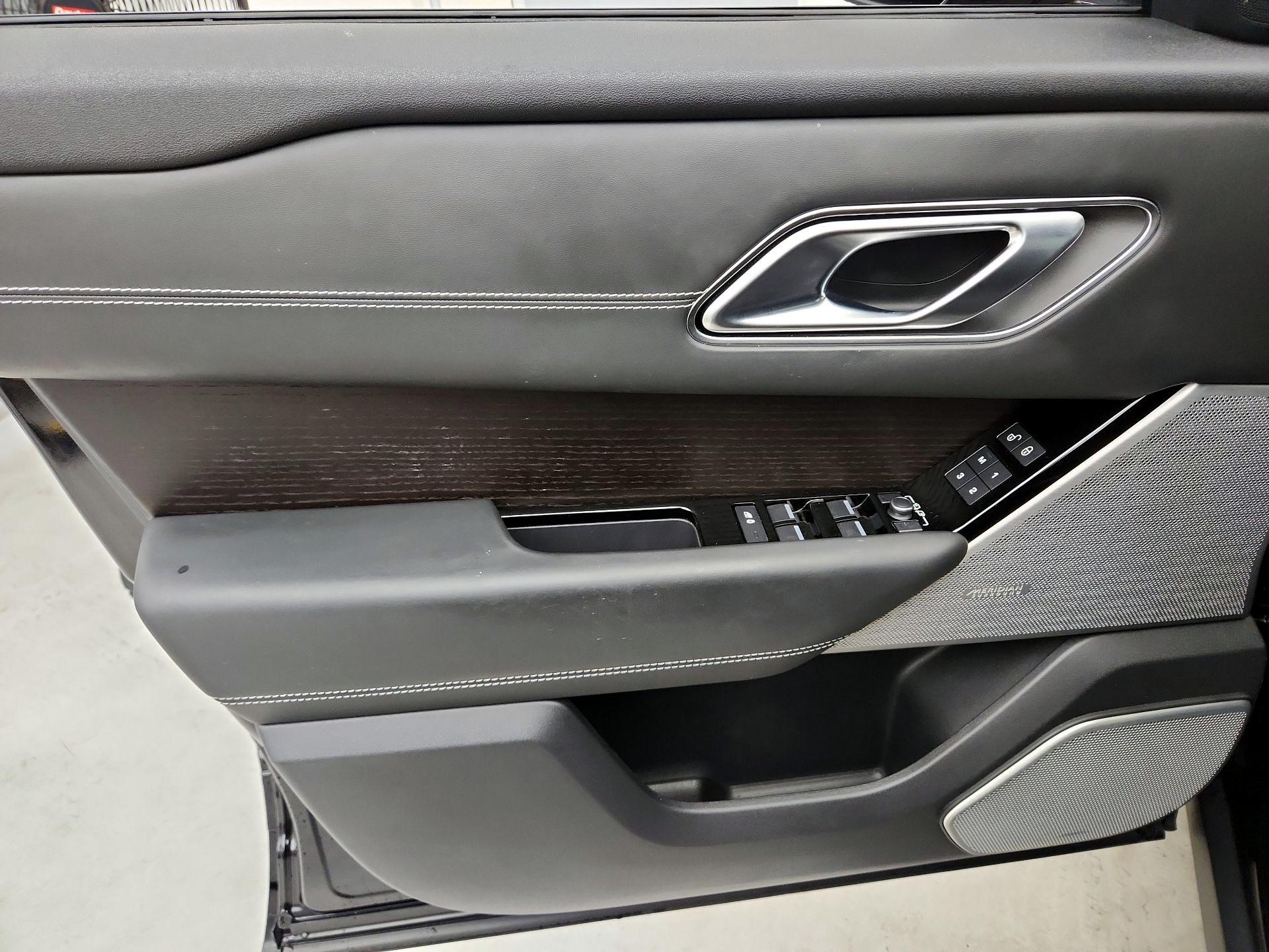 Thumbnail: 2020 Land Rover Range Rover Velar - 12