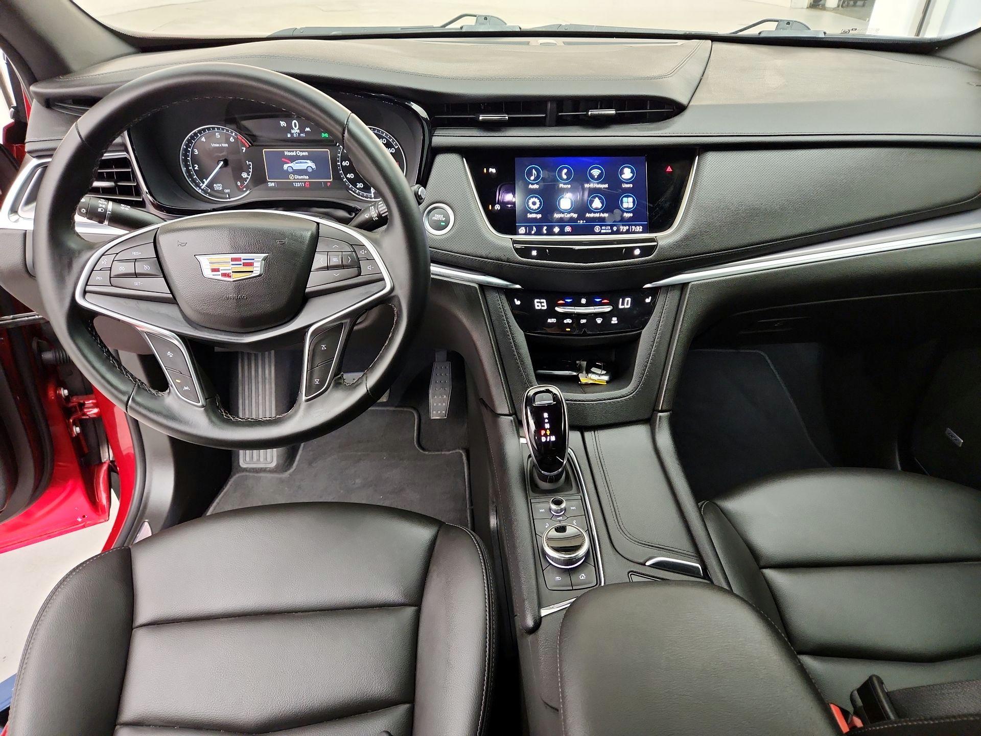 Thumbnail: 2024 Cadillac XT5 - 9