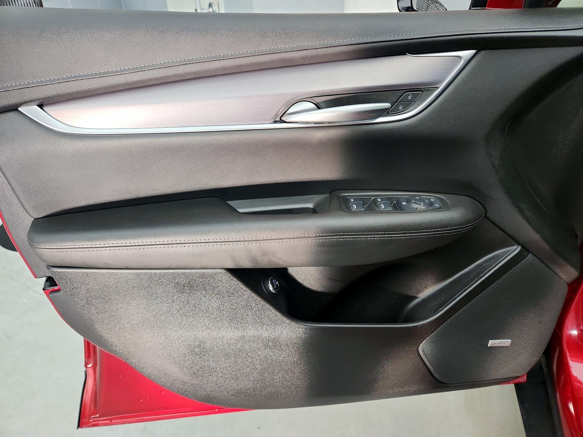 Thumbnail: 2024 Cadillac XT5 - 12