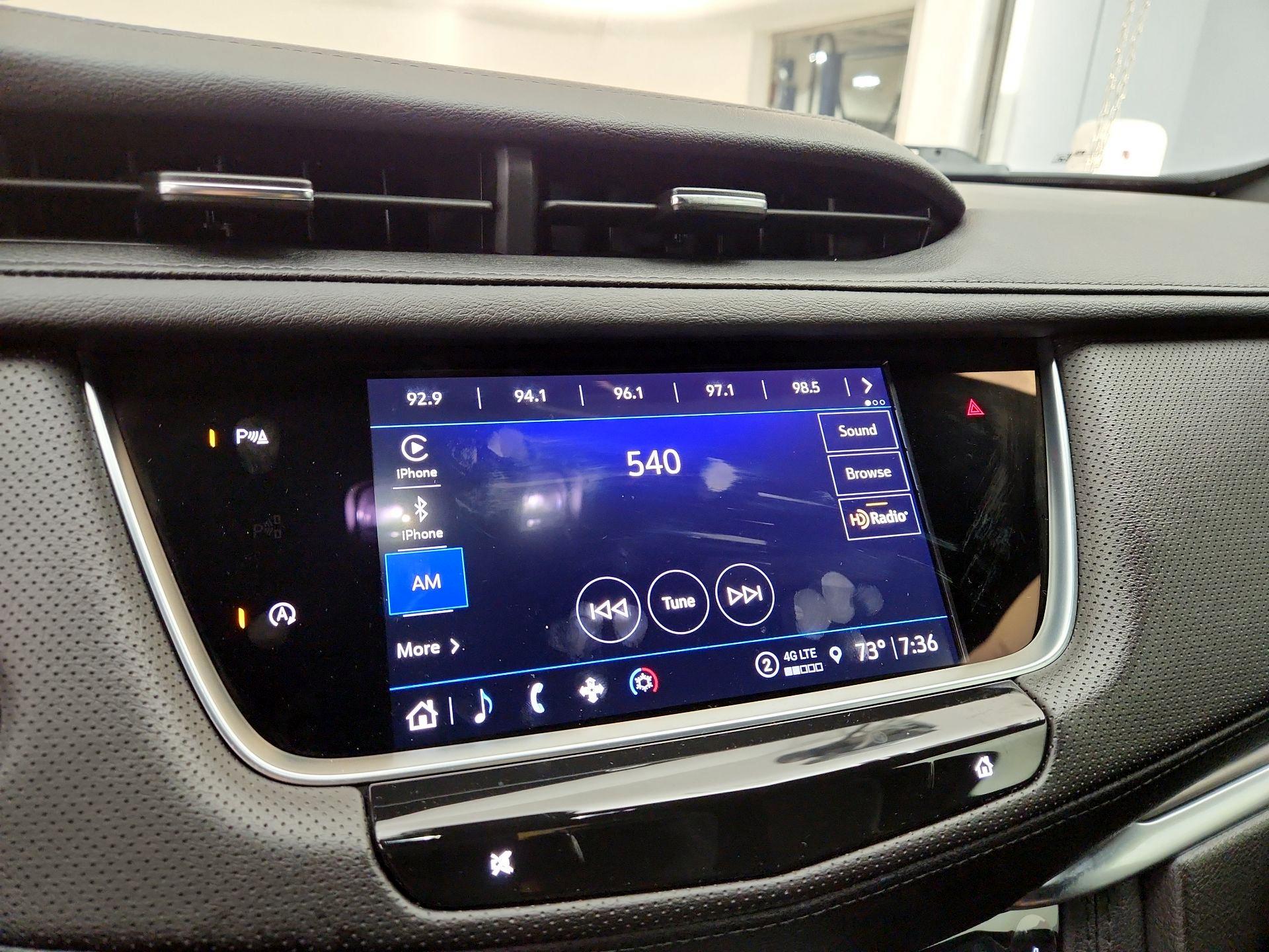 Thumbnail: 2024 Cadillac XT5 - 15