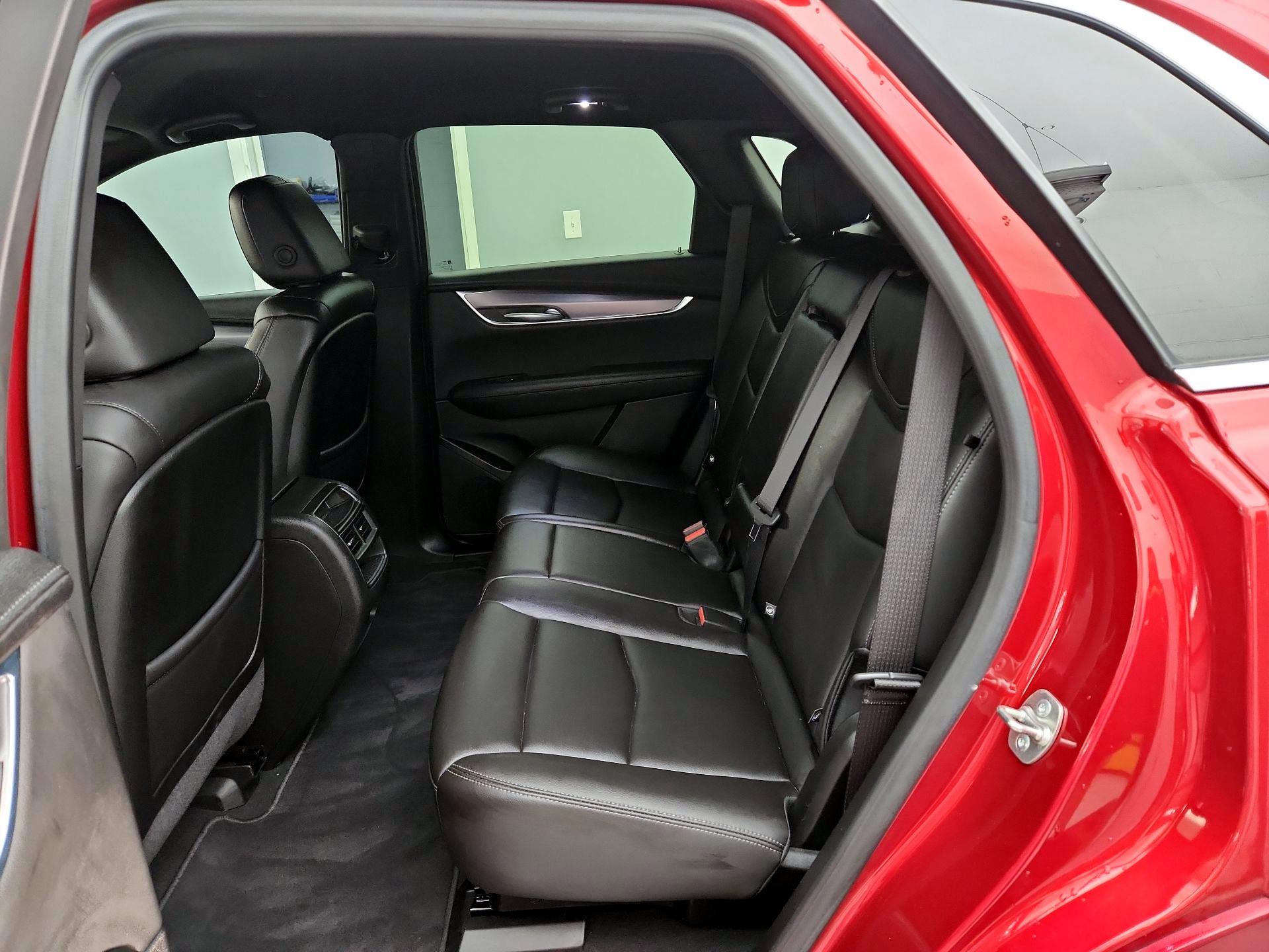 Thumbnail: 2024 Cadillac XT5 - 18