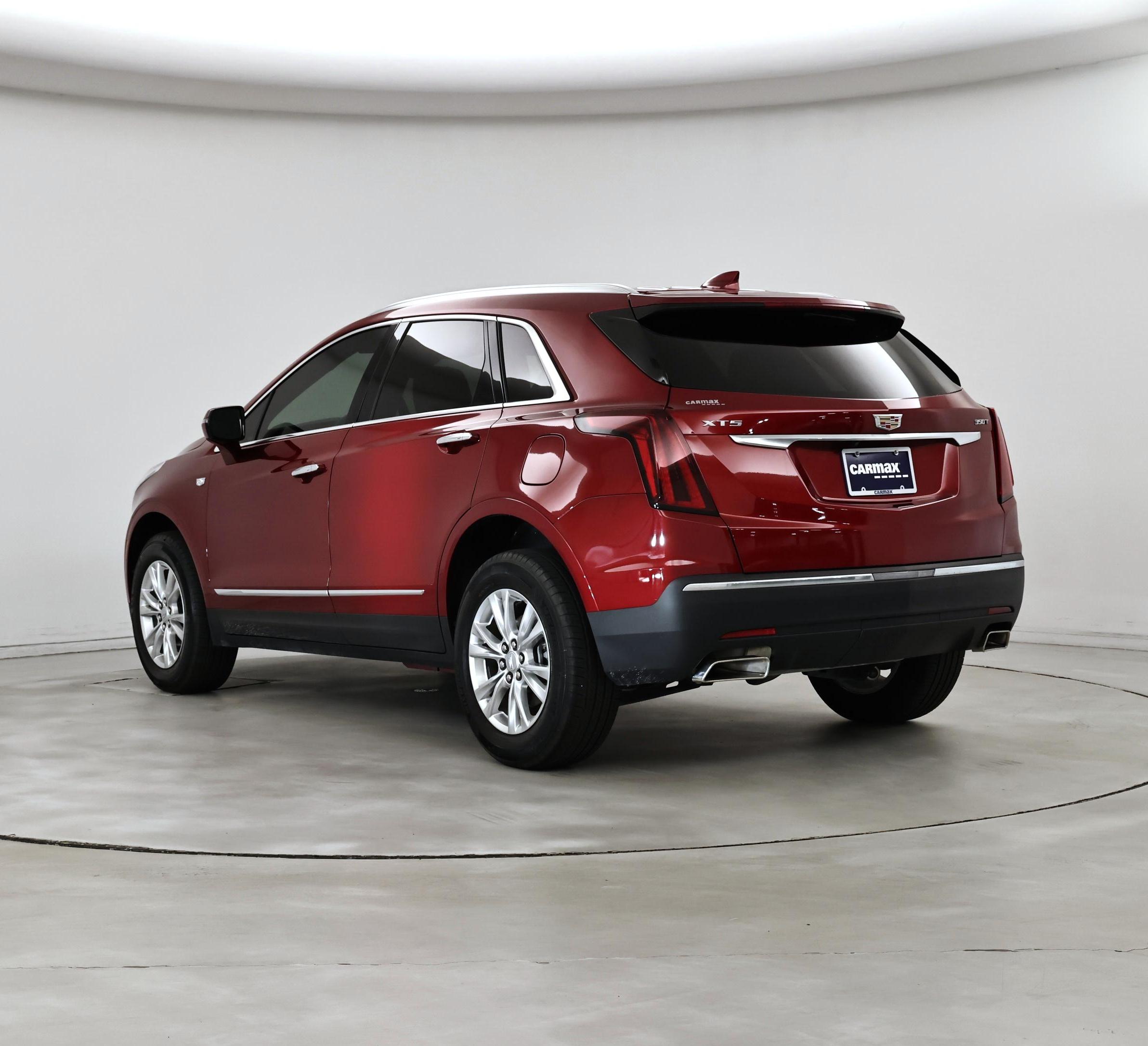 Thumbnail: 2024 Cadillac XT5 - 2