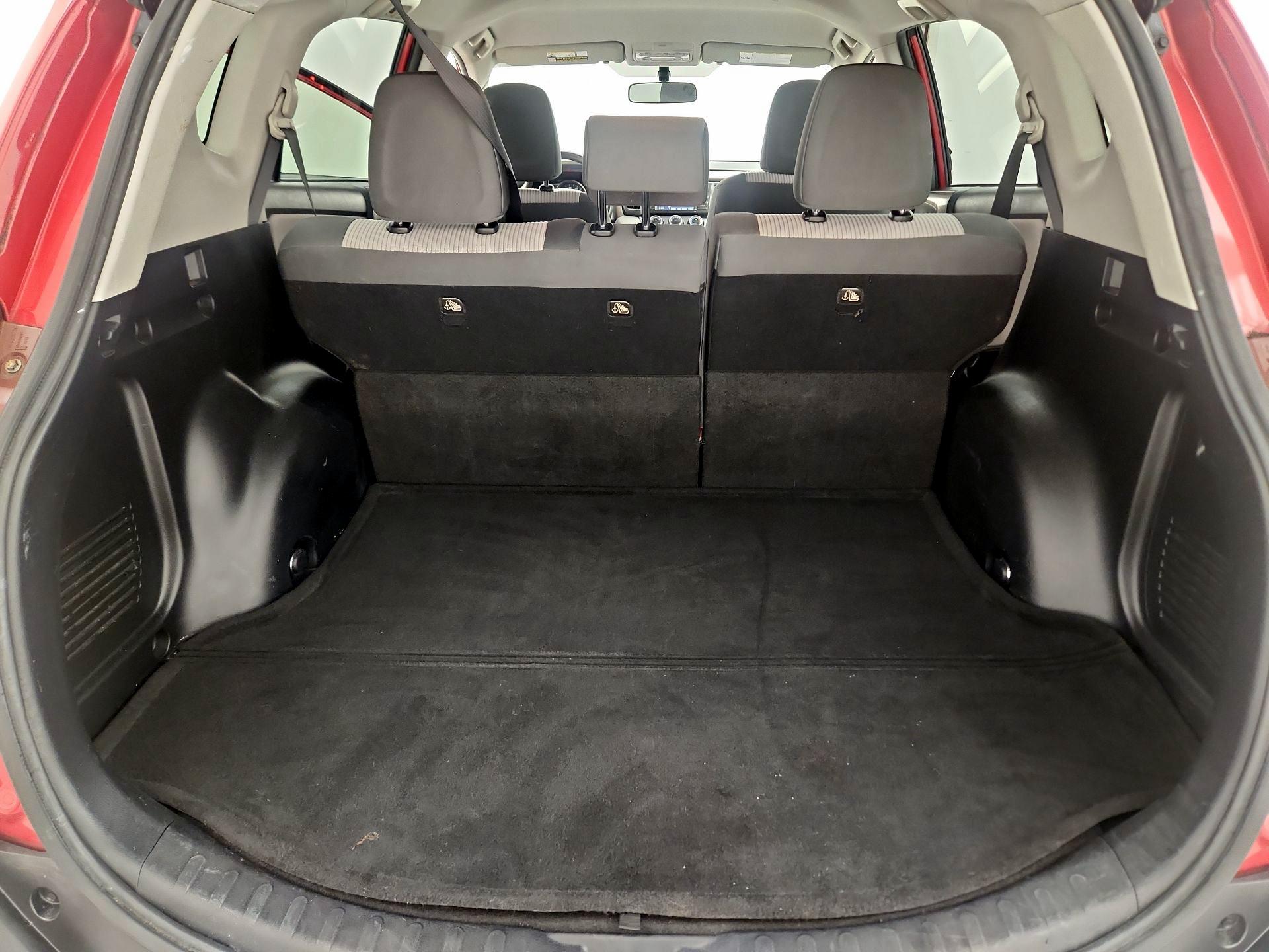 Thumbnail: 2014 Toyota RAV4 - 20