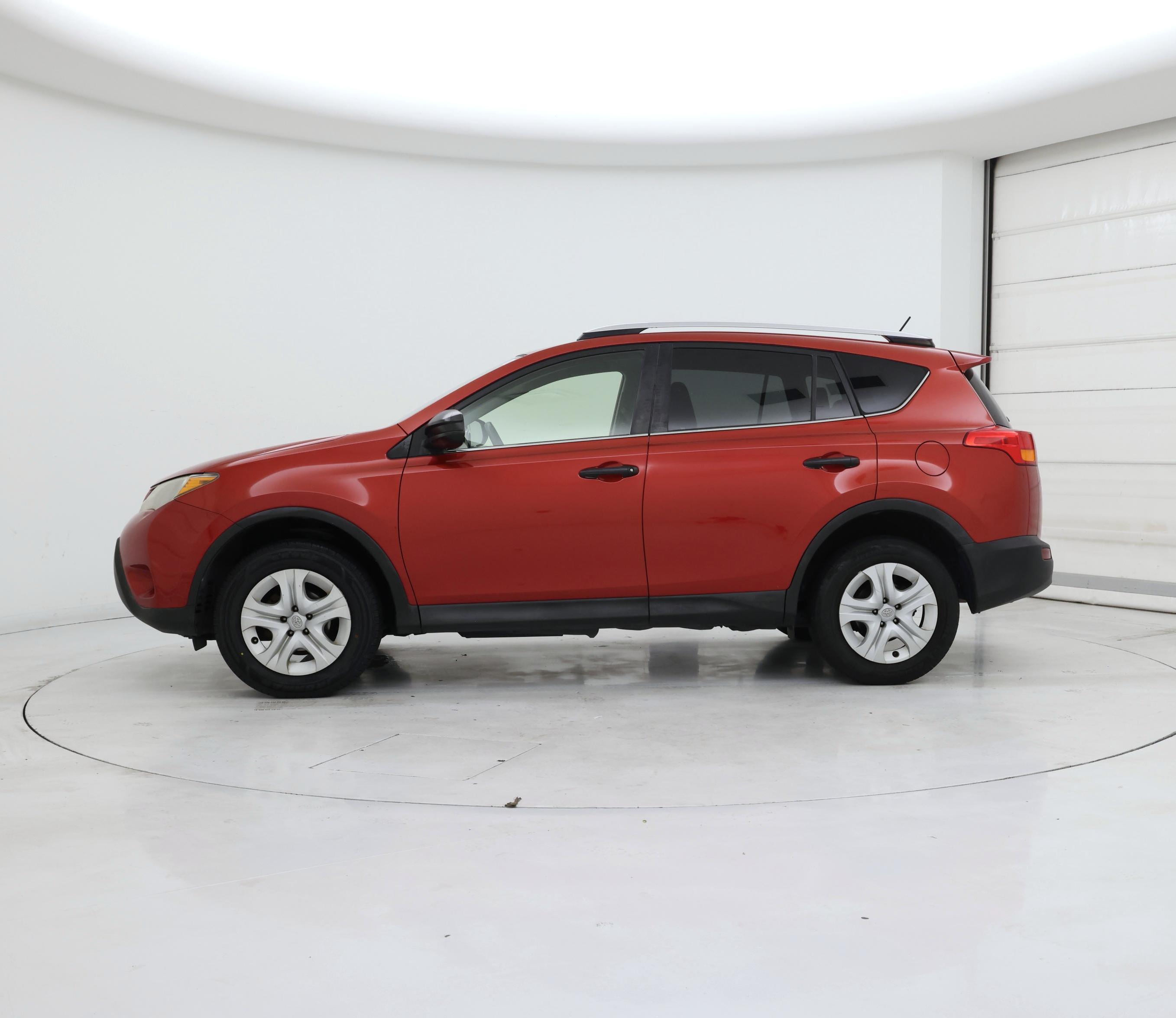 Thumbnail: 2014 Toyota RAV4 - 3