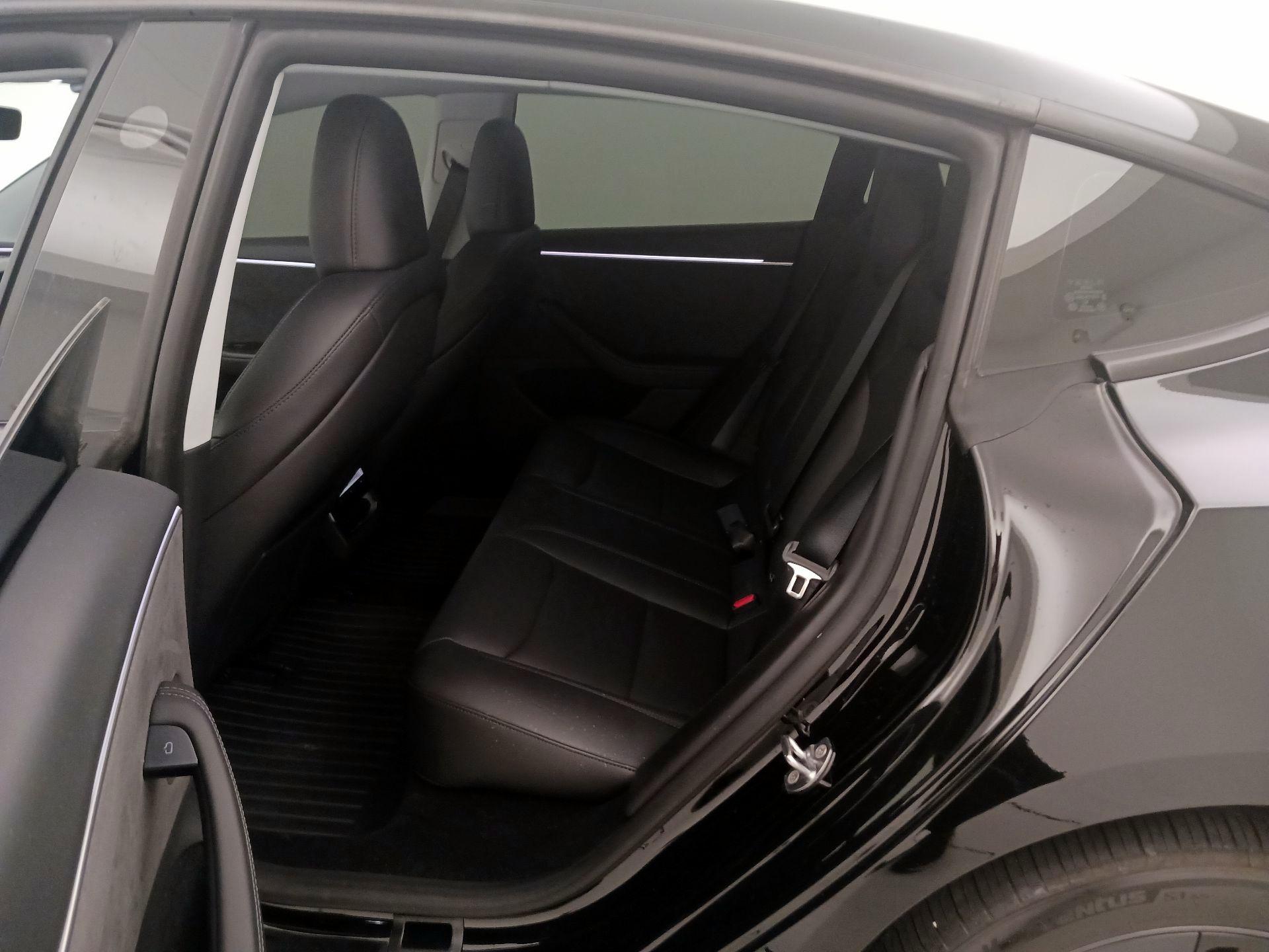 Thumbnail: 2025 Tesla Model 3 - 20