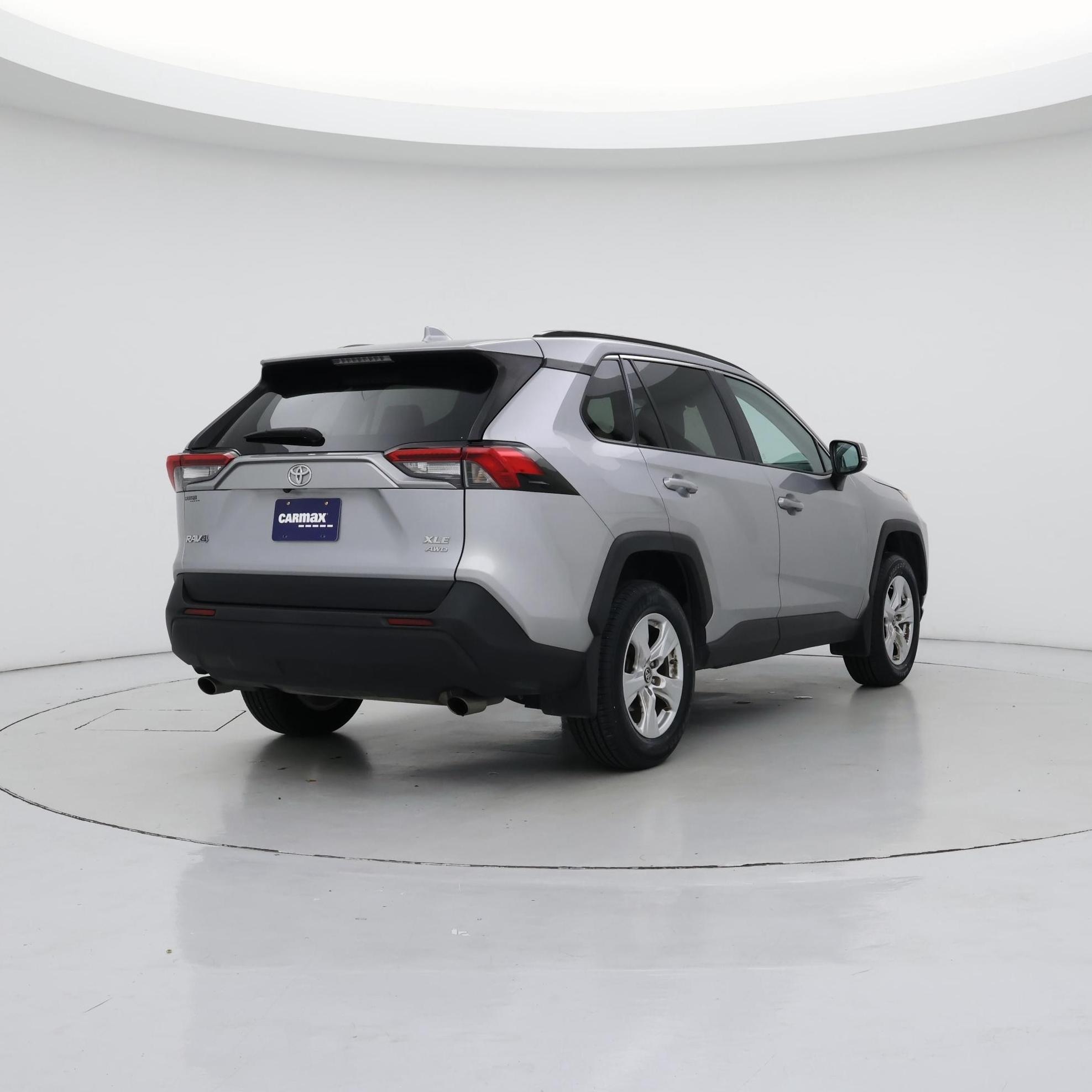 Thumbnail: 2019 Toyota RAV4 - 8