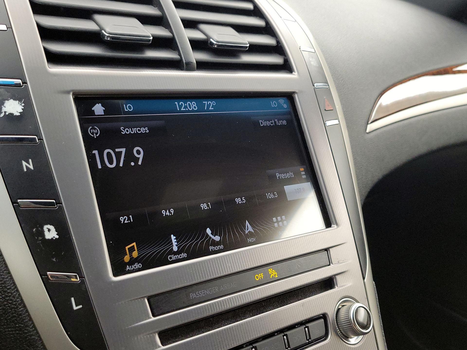 Thumbnail: 2017 Lincoln MKZ - 16