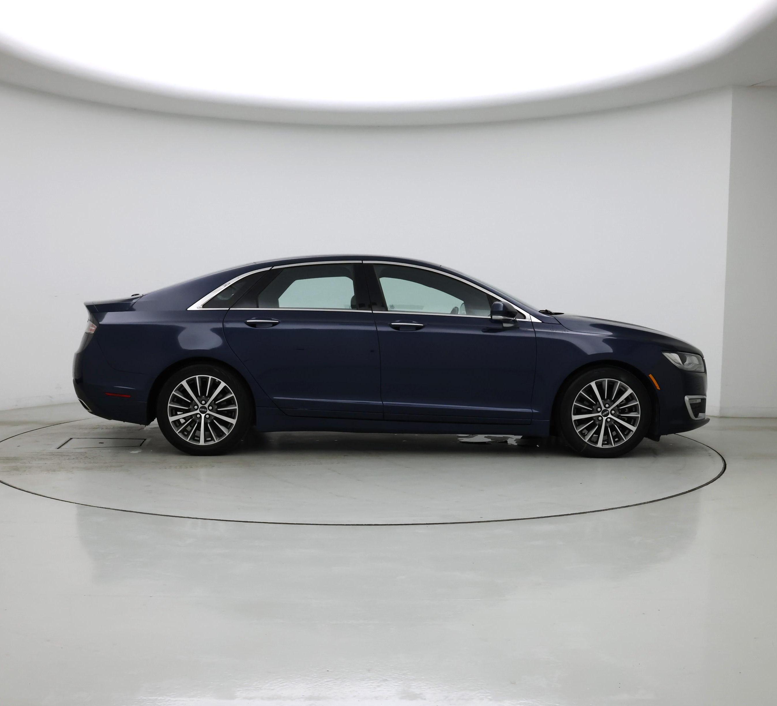 Thumbnail: 2017 Lincoln MKZ - 7