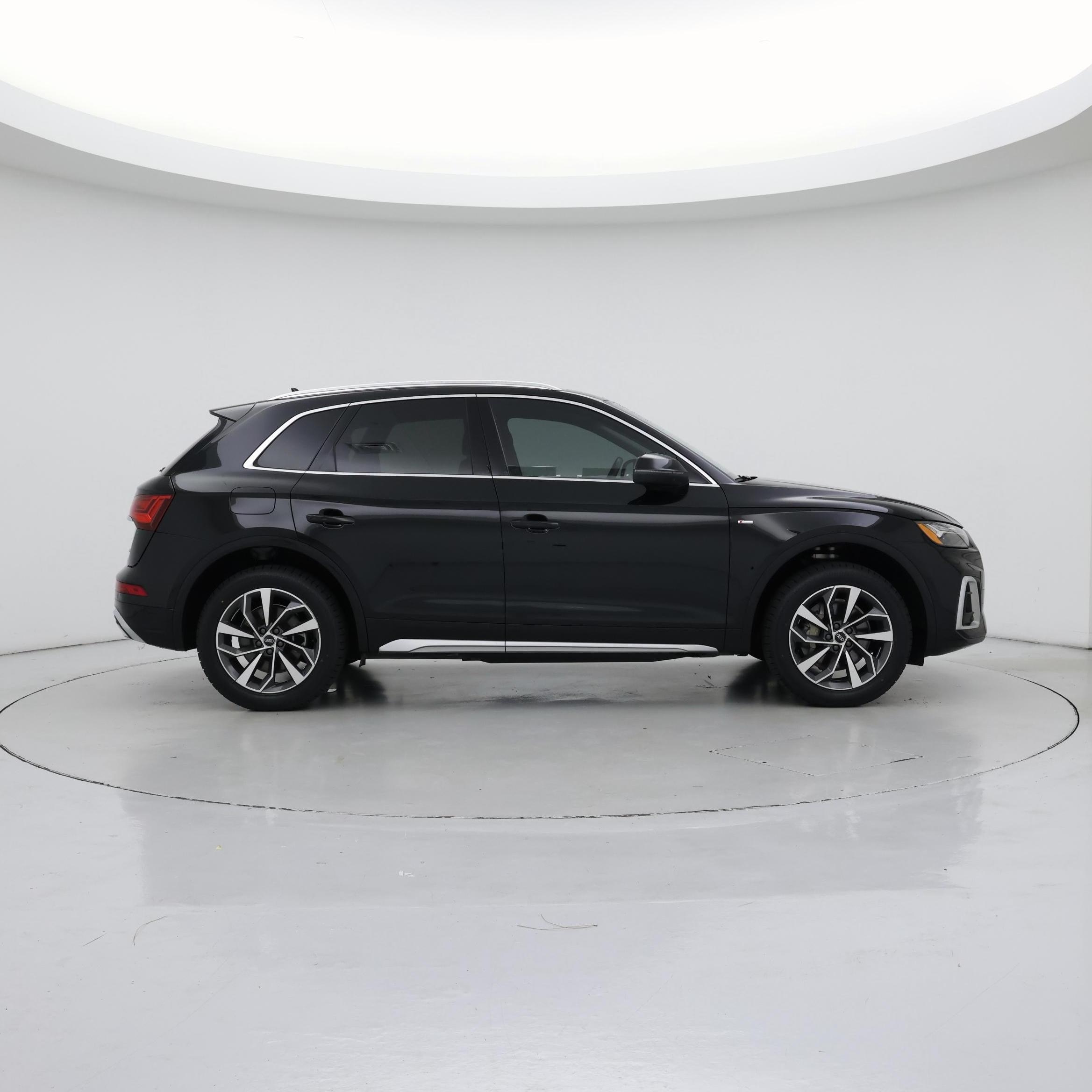 Thumbnail: 2022 Audi Q5 - 7