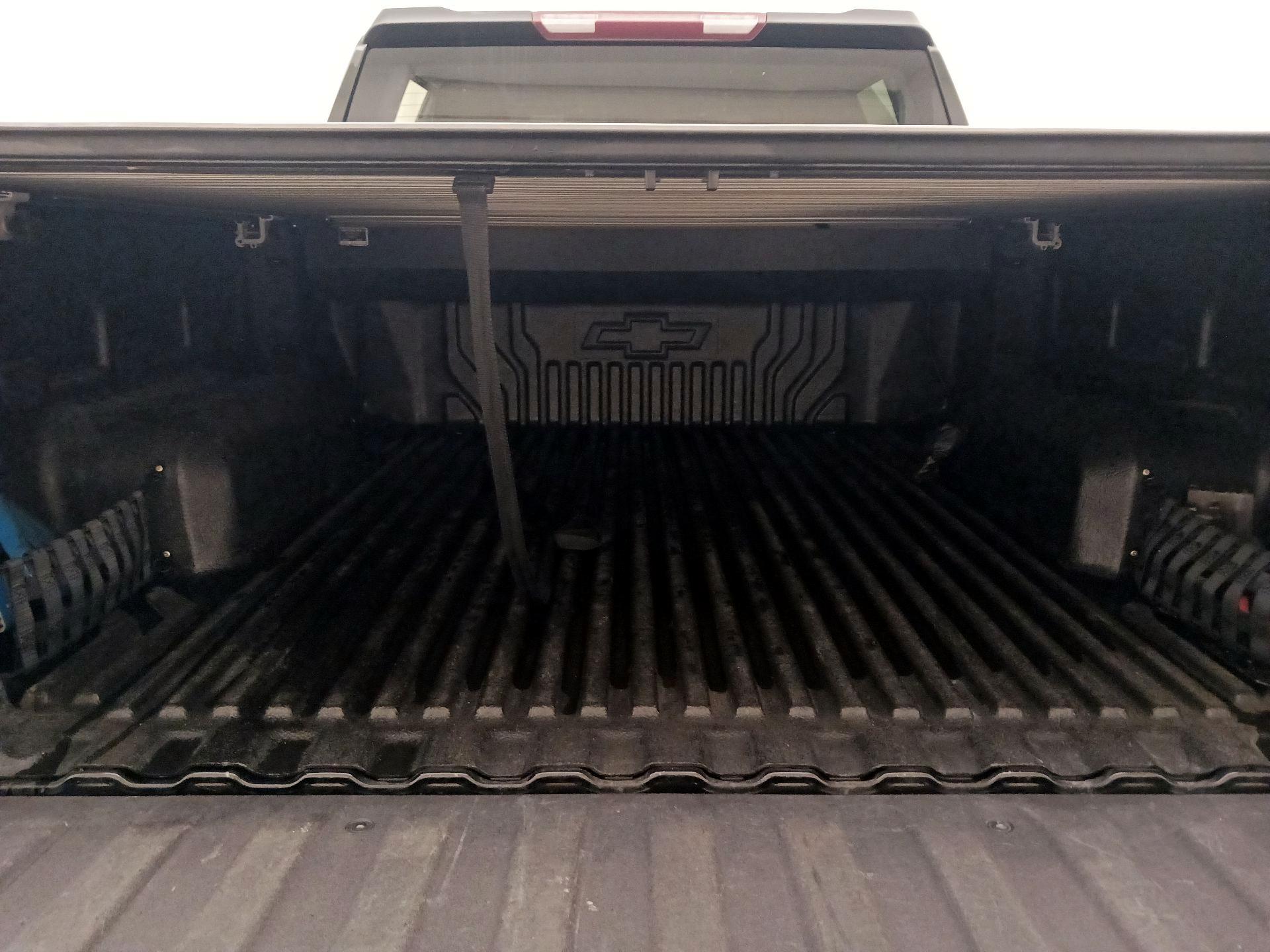 Thumbnail: 2021 Chevrolet Silverado 1500 - 20