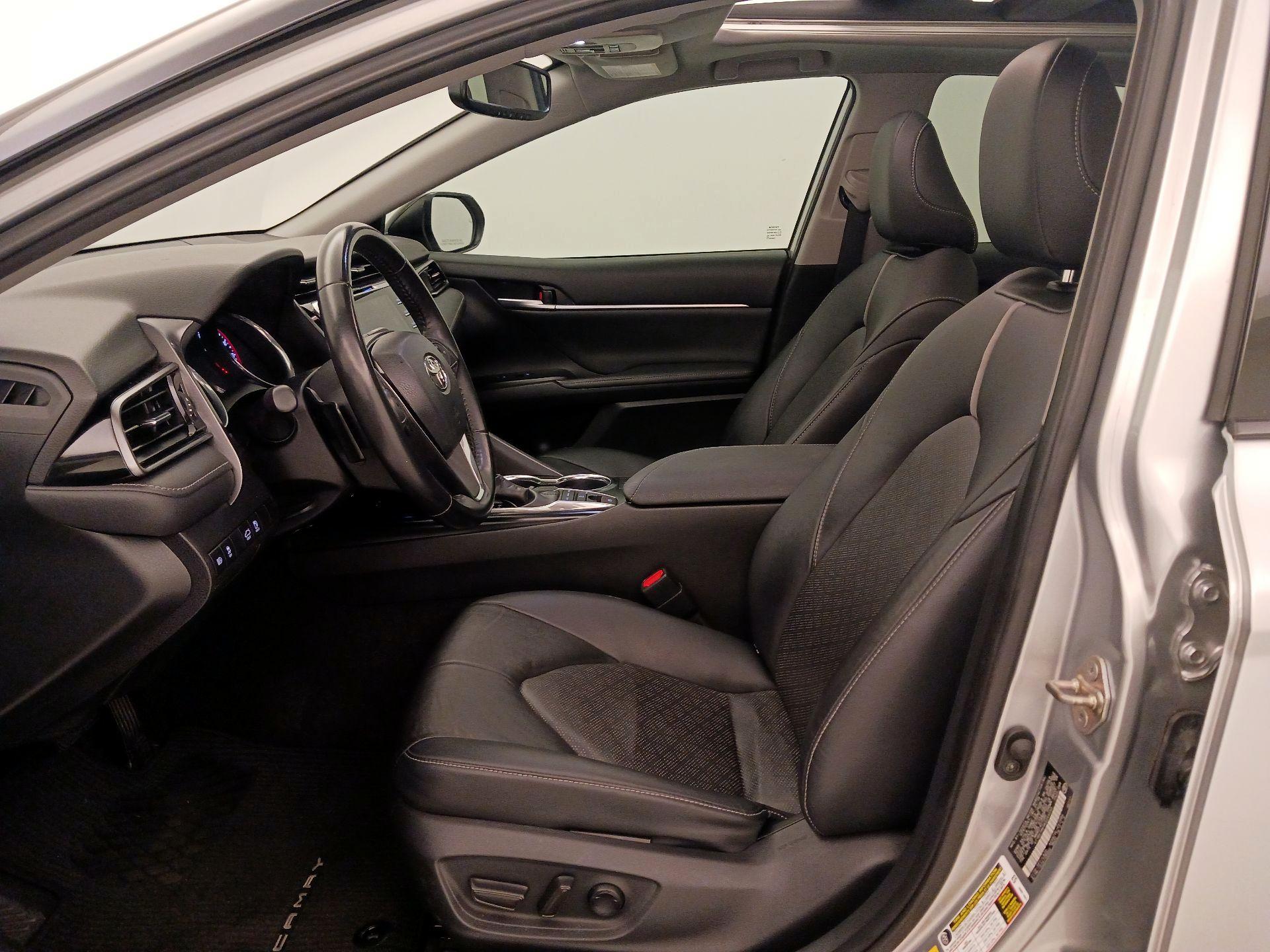 Thumbnail: 2019 Toyota Camry - 11