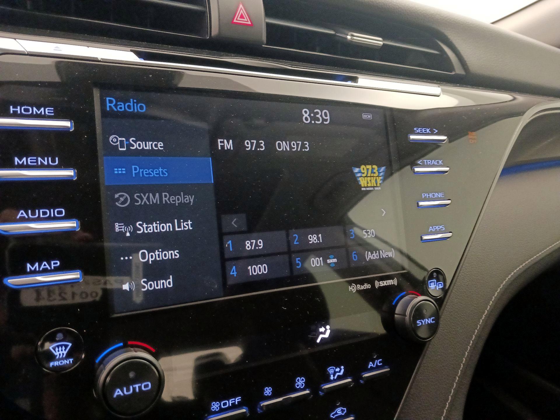 Thumbnail: 2019 Toyota Camry - 15