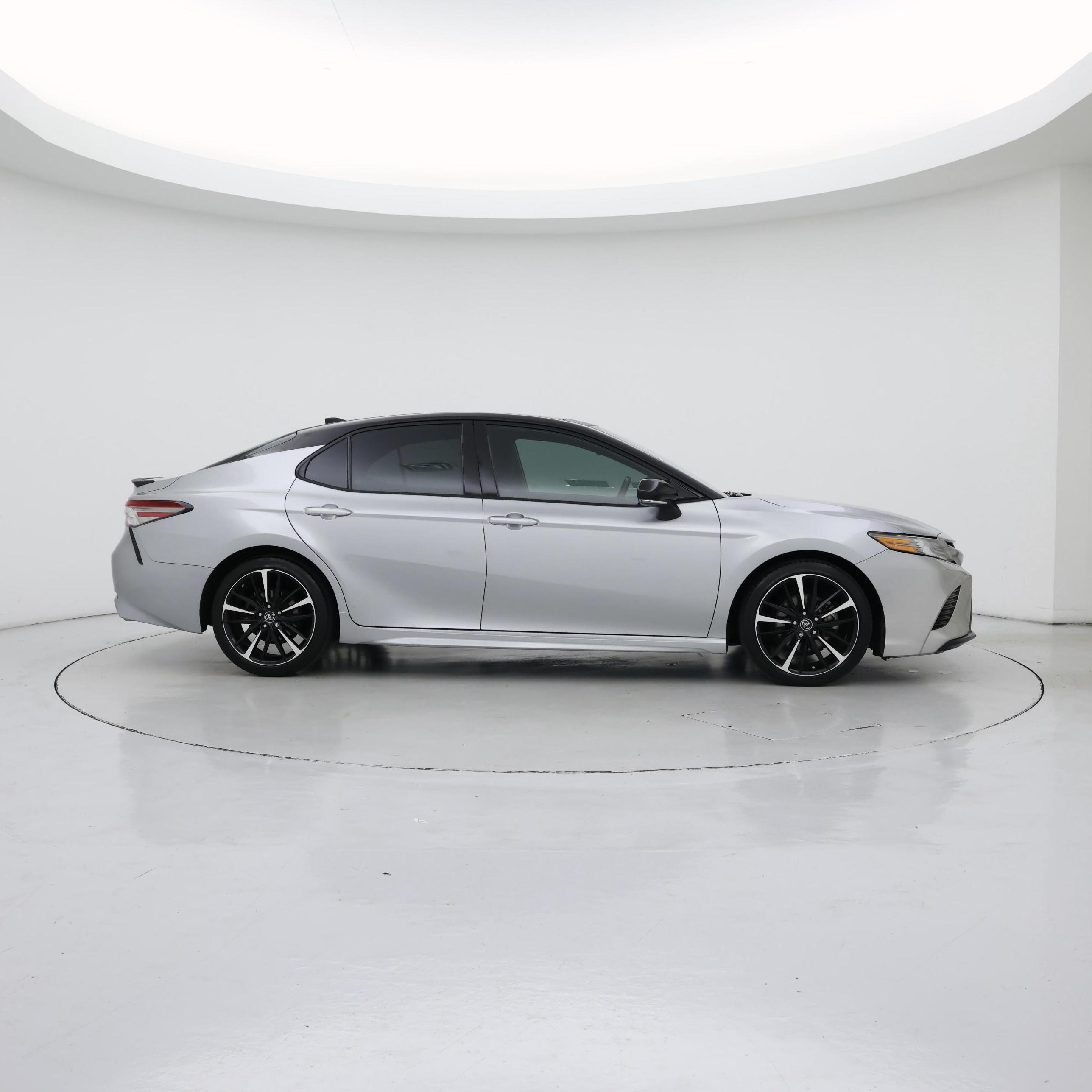 Thumbnail: 2019 Toyota Camry - 7