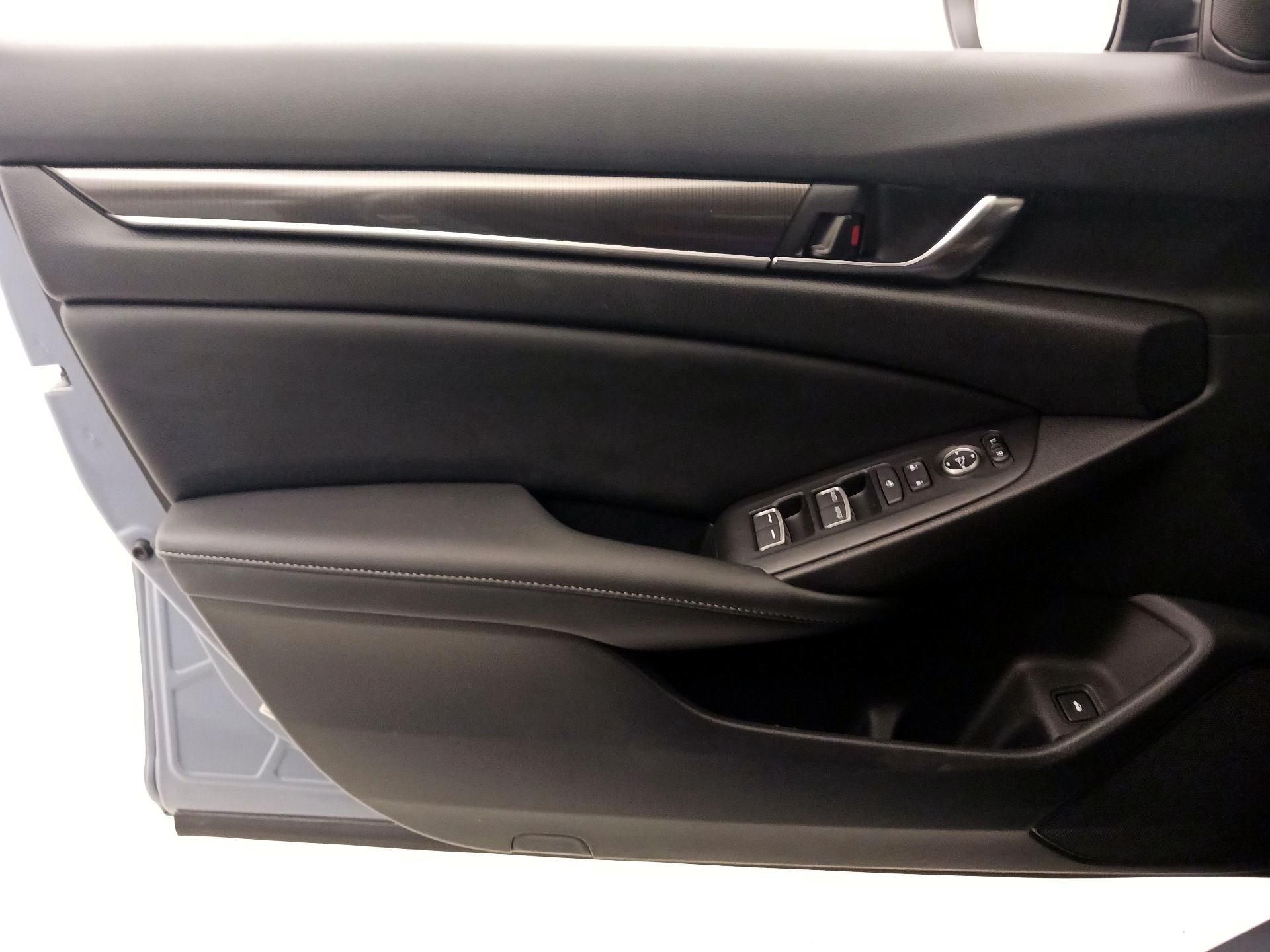 Thumbnail: 2022 Honda Accord - 12